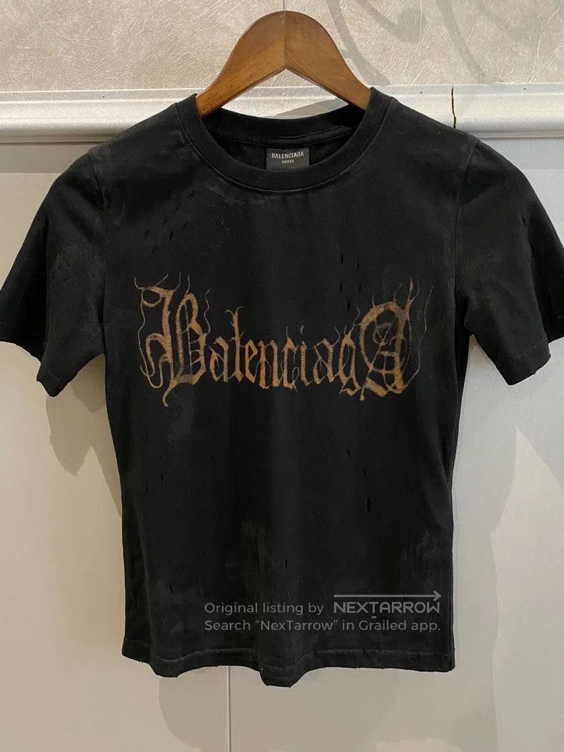 Balenciaga Balenciaga 23FW Distressed Letter Short Sleeve T-shirt. Size US M / EU 48-50 / 2 - 1 Thumbnail