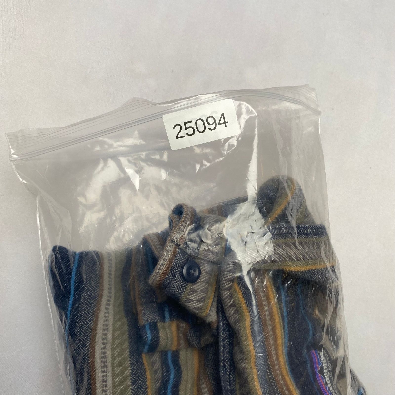 Patagonia Patagonia Long Sleeved Fjord Flannel Button Up Shirt XL Size US XL / EU 56 / 4 - 13 Thumbnail