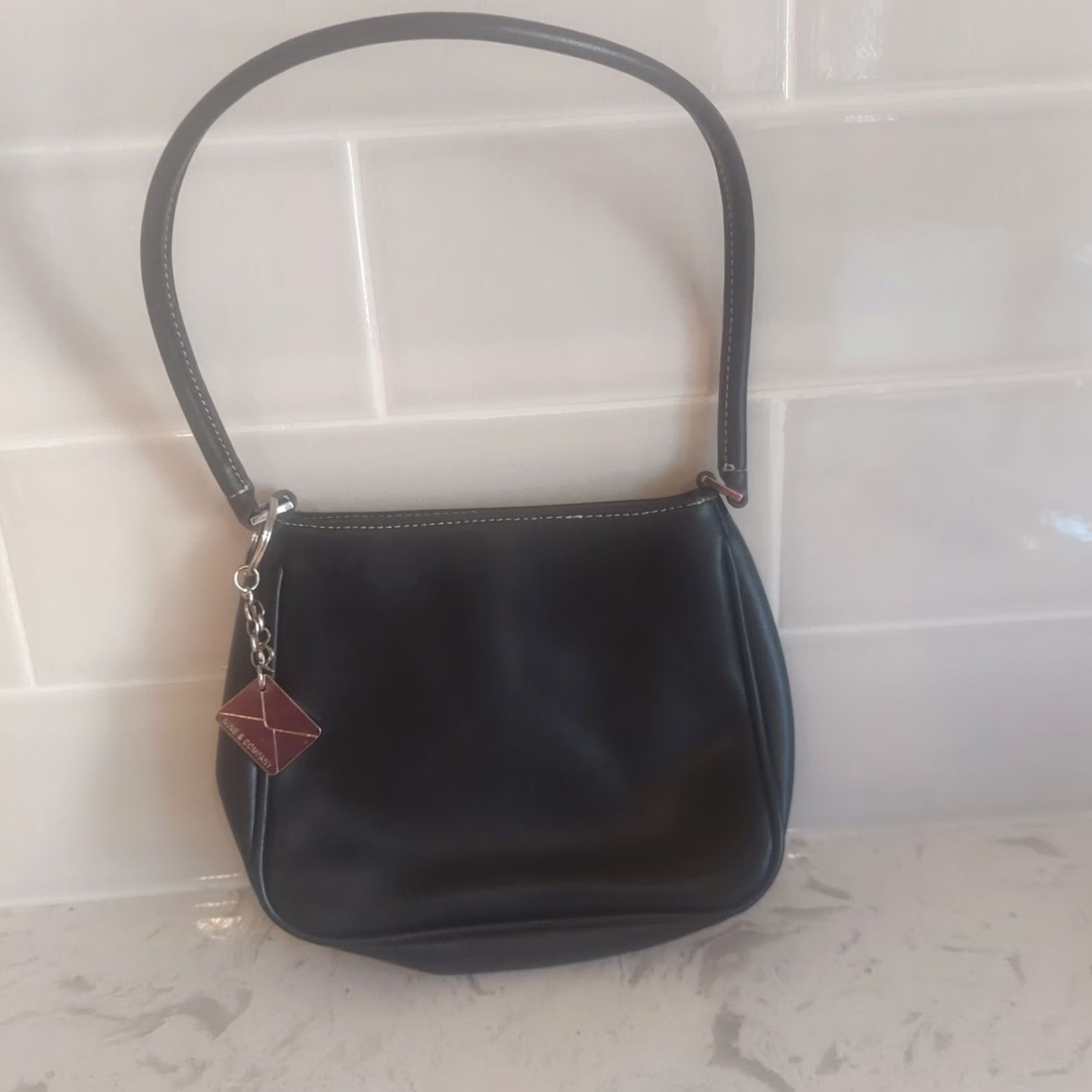Vintage VINTAGE Nine & Co Women's Black Shoulder Hand Bag 7" Mini with Charm Size ONE SIZE - 2 Thumbnail