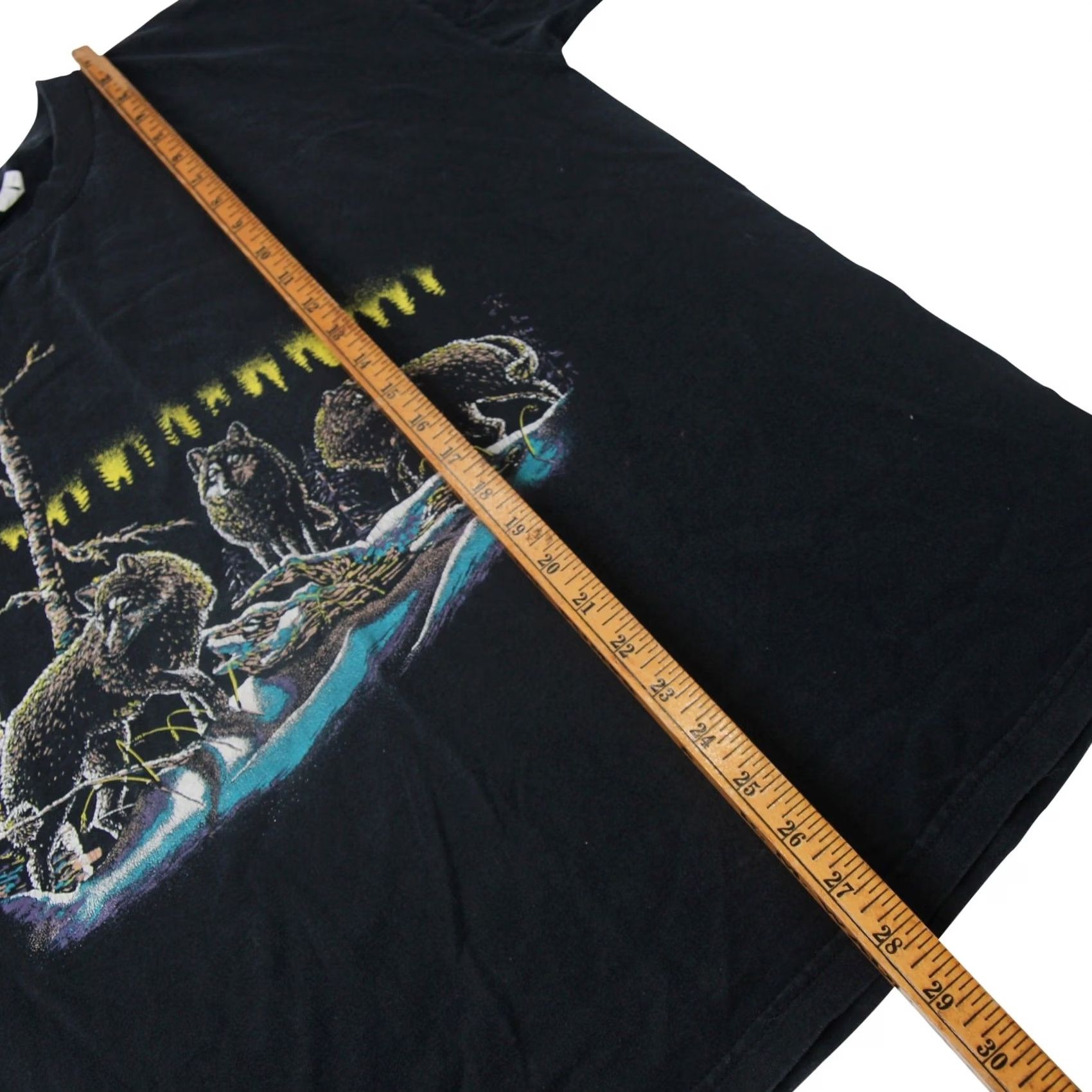 Vintage VINTAGE Wolf Night Scene Graphic T Shirt USA Made 90s Black XL Mens Size US XL / EU 56 / 4 - 6 Thumbnail