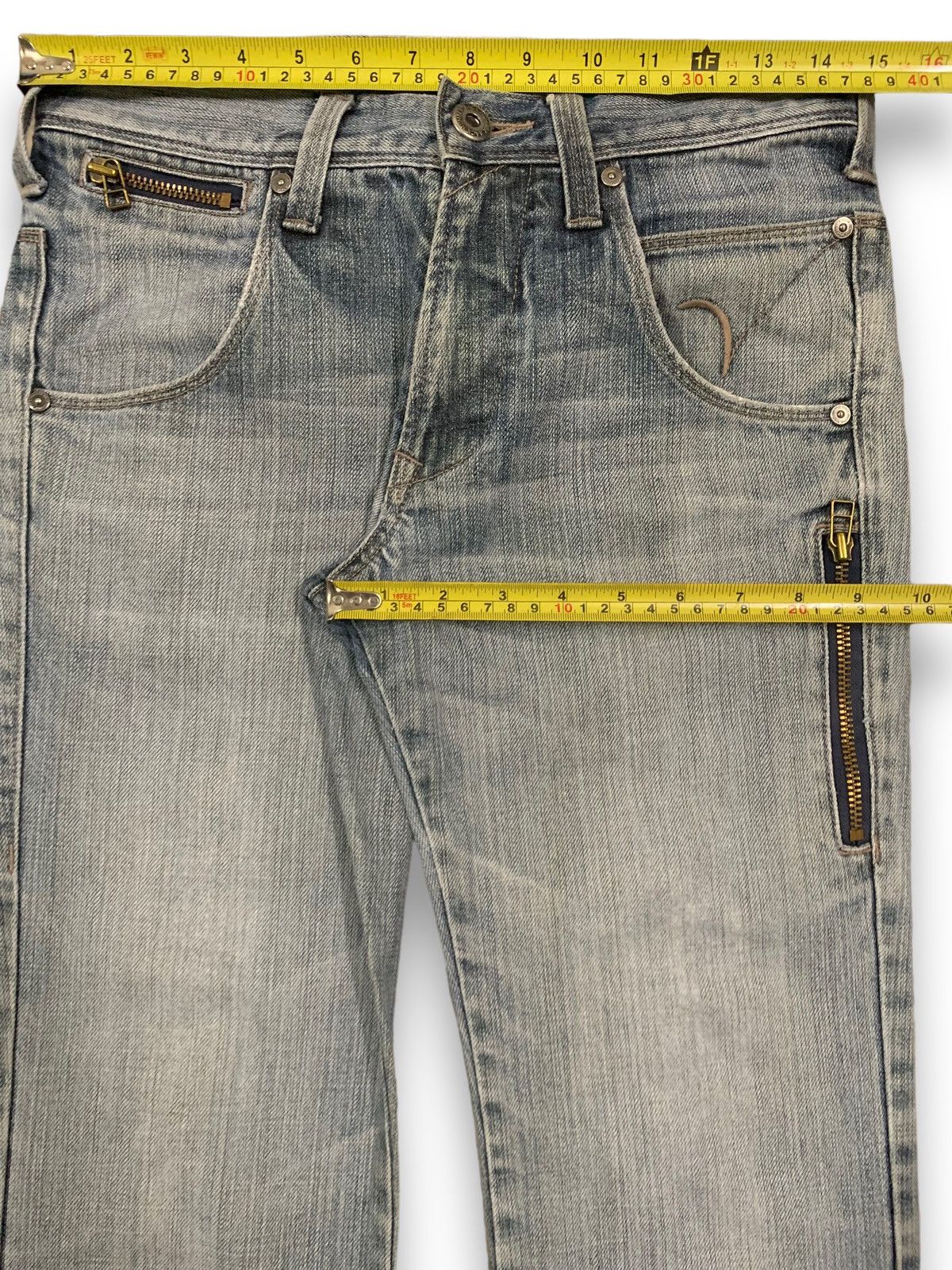 Undercover × Uniqlo Vintage Japanese Back Number Buckle Back Punk Style Jeans Size US 30 / EU 46 - 19 Thumbnail