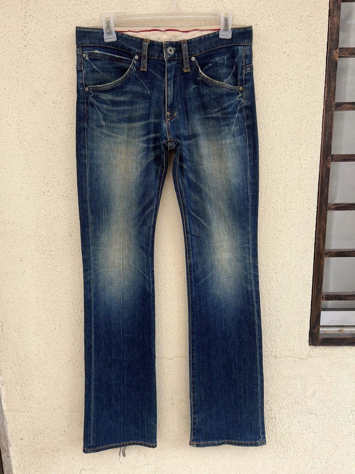 FACTOTUM FACTOTUM Japan Stretch Dirty Muddy Denim Flare Jeans Size US 29 - 6 Thumbnail
