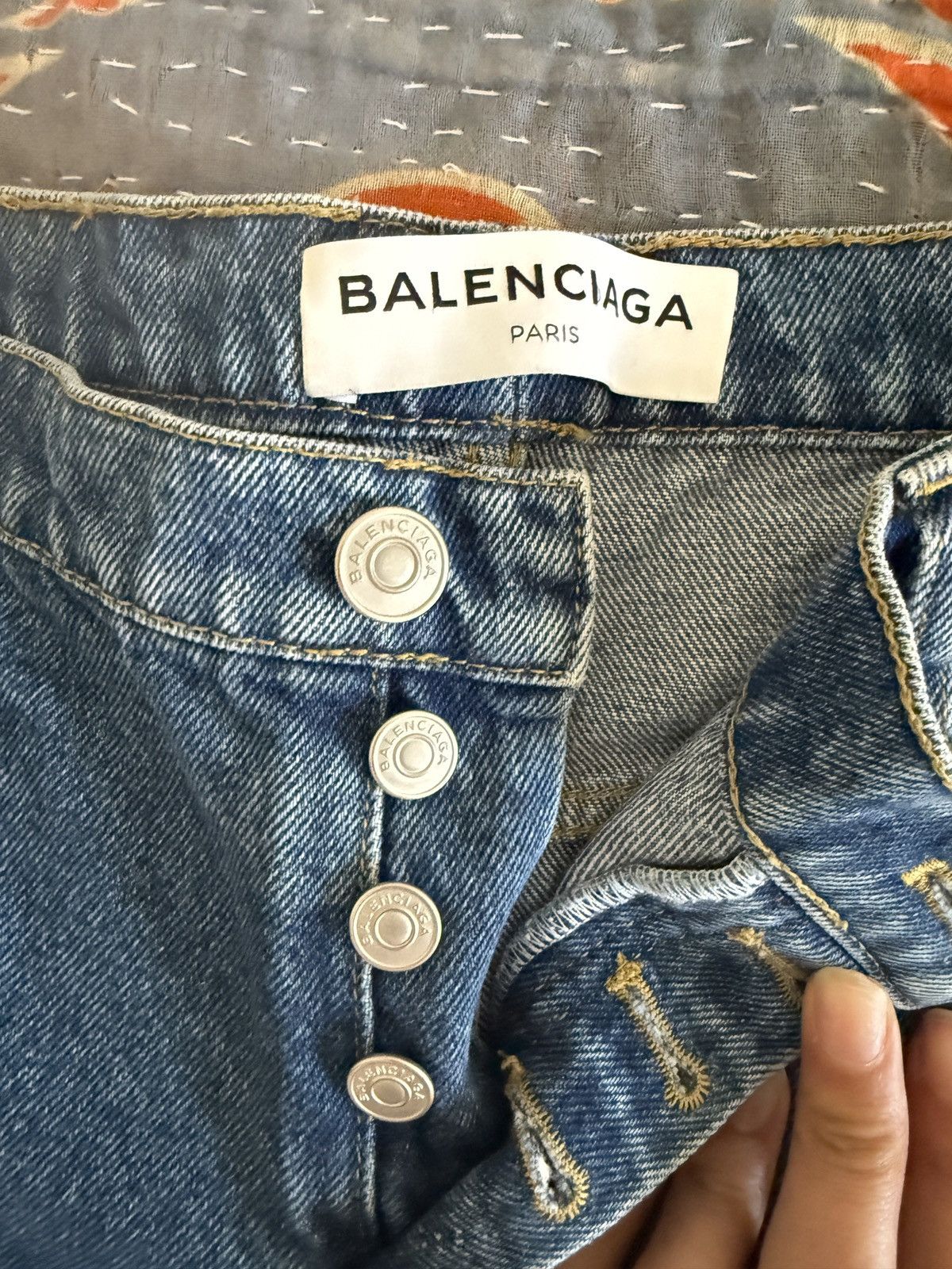 Balenciaga Balenciaga Wide-Leg Denim Jeans – Impeccable Condition Size 28" / US 6 / IT 42 - 2 Thumbnail