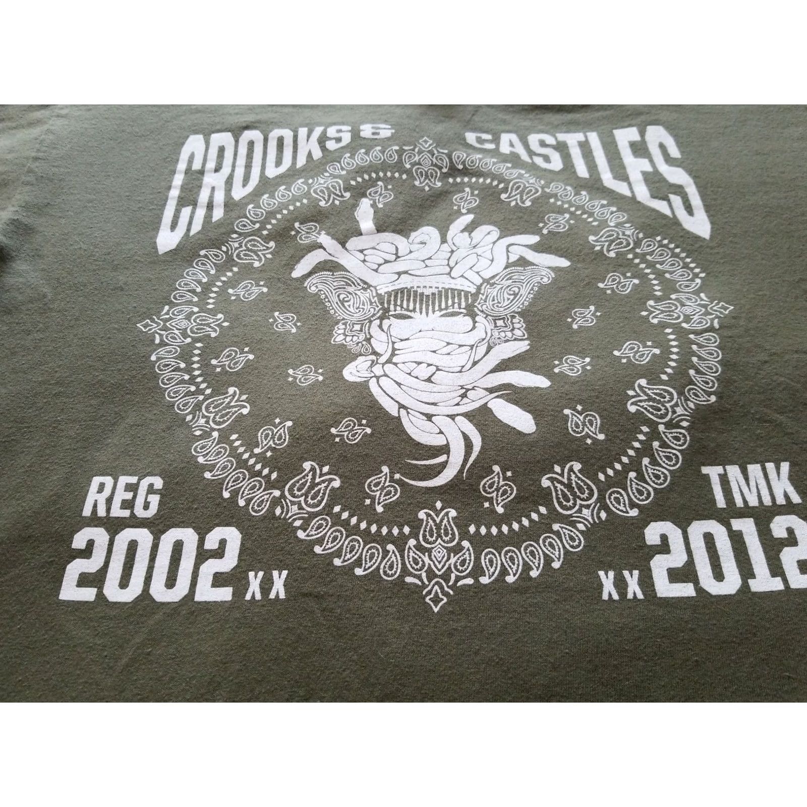 Crooks & Castles Crooks & Castles Medusa T-Shirt Mens Medium Crew Neck Short Sleeve Green Cotton Logo Print Shirt HMNSGY0s Size US M / EU 48-50 / 2 - 5 Thumbnail