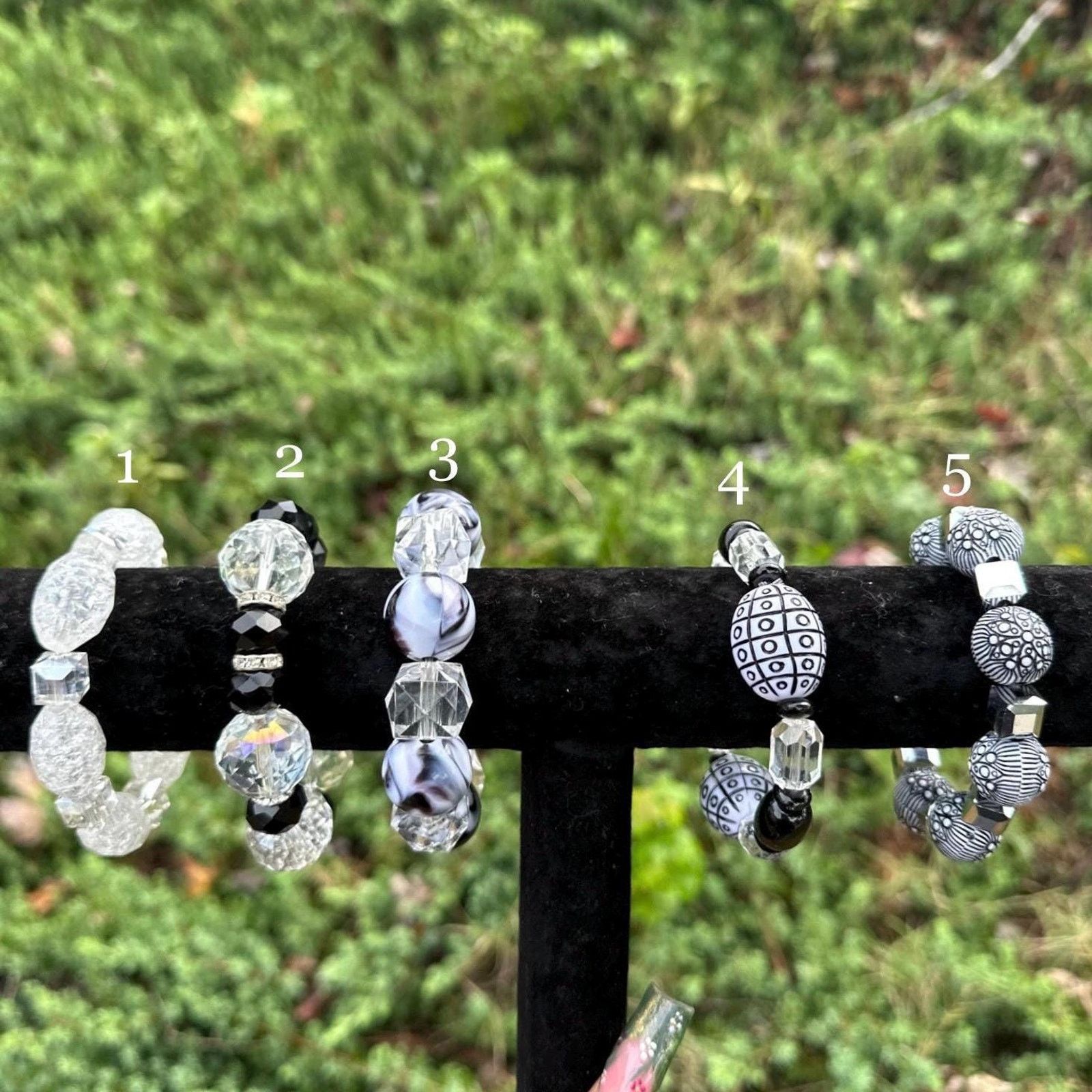 Nialaya Handmade monchrome clear tribal bracelets from Ghana Size ONE SIZE - 1 Thumbnail
