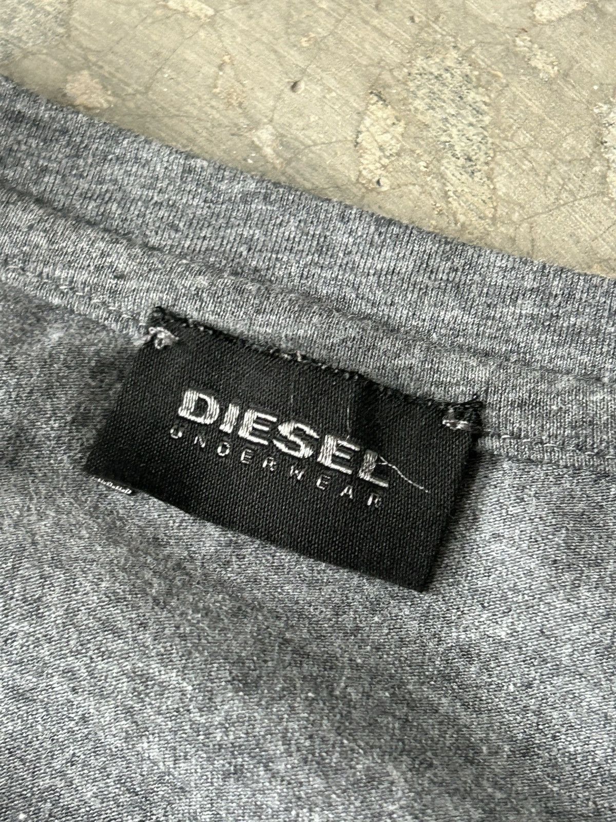 Diesel Vintage Diesel T-Shirt Avant Garde Y2K Size US M / EU 48-50 / 2 - 5 Thumbnail