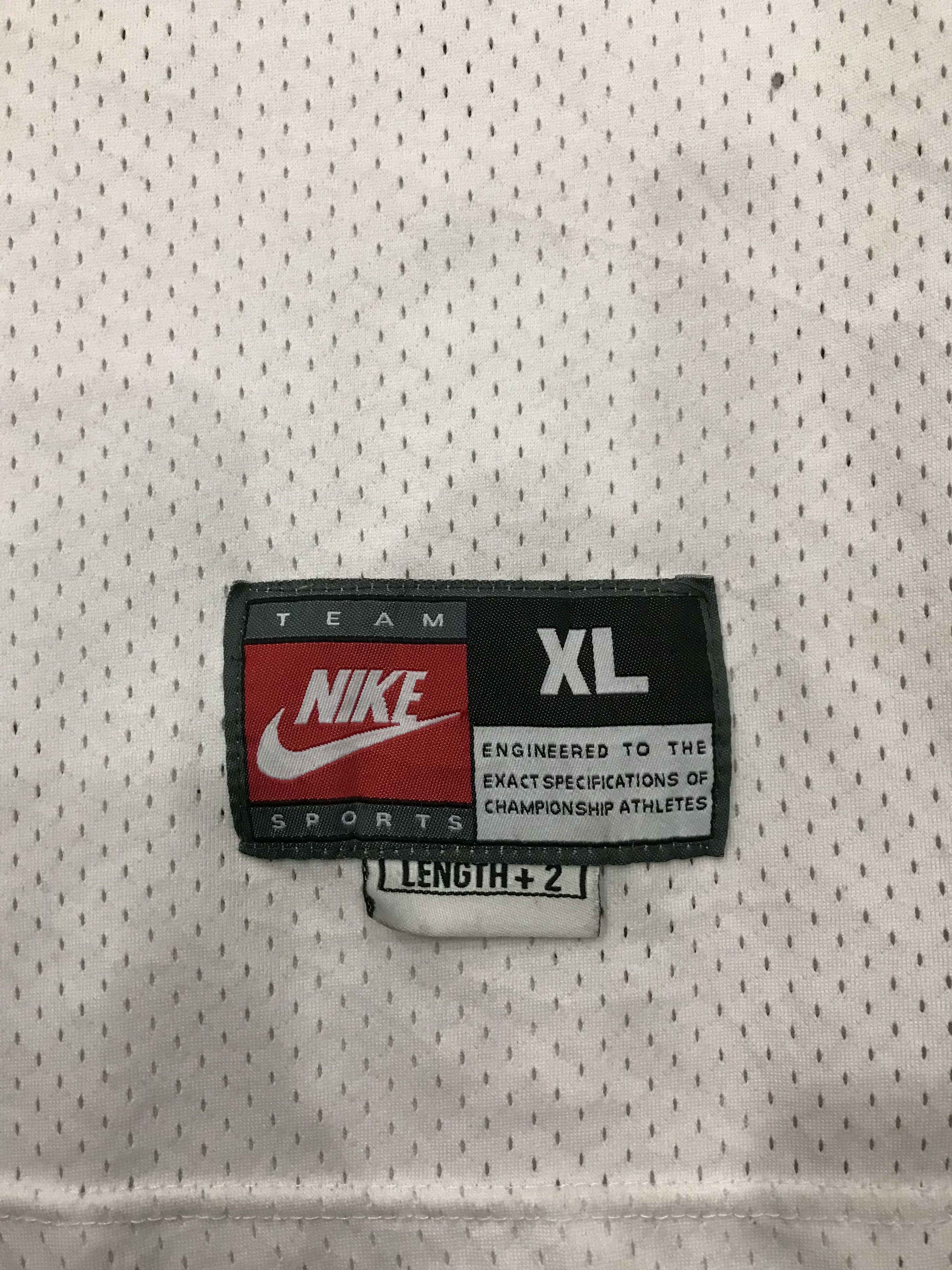 Nike Nike Chicago Bulls 23 Size US XL / EU 56 / 4 - 3 Thumbnail