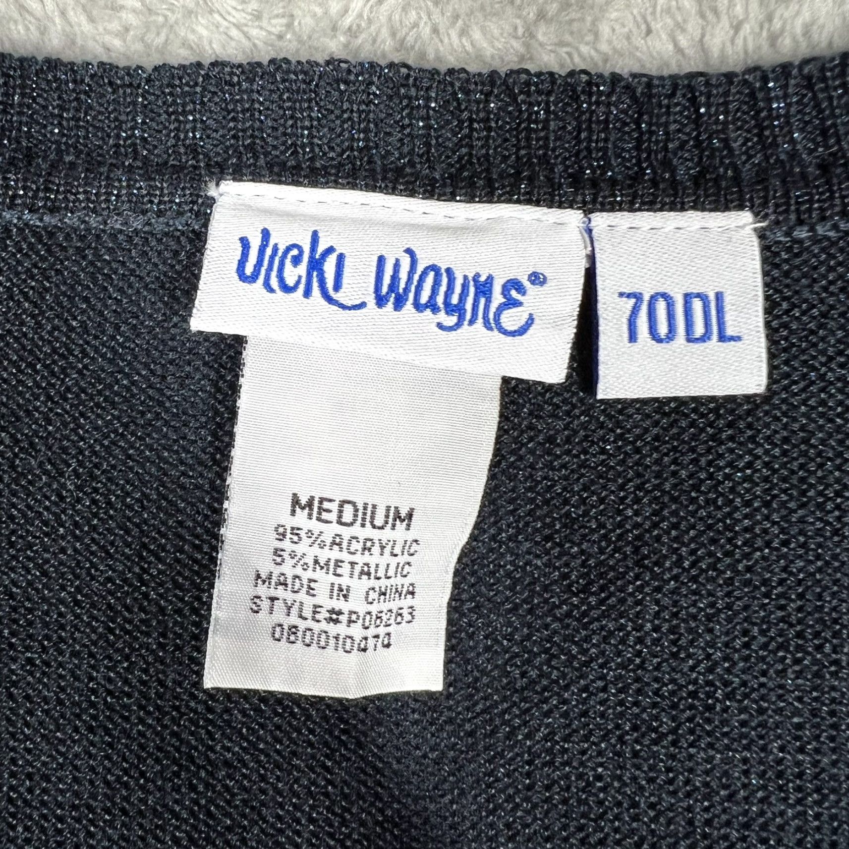 Vintage Vicki Wayne Cardigan Sweater Women’s Medium Navy Blue Glitter Shimmer Open V-Neck Long Sleeve Knit Slub Open Closure Everyday Size M / US 6-8 / IT 42-44 - 7 Thumbnail