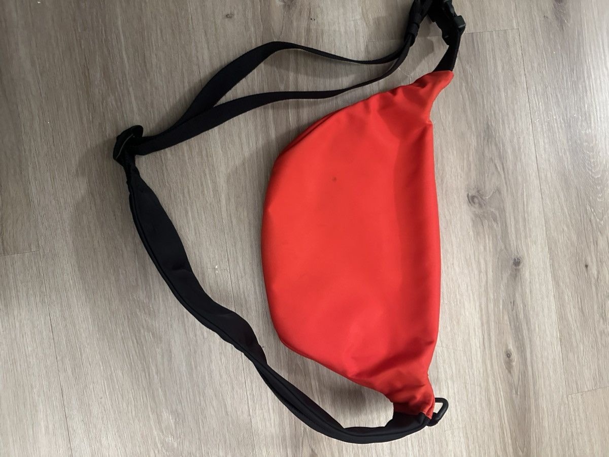 Balenciaga World Food Programme Fanny Pack Size ONE SIZE - 3 Thumbnail