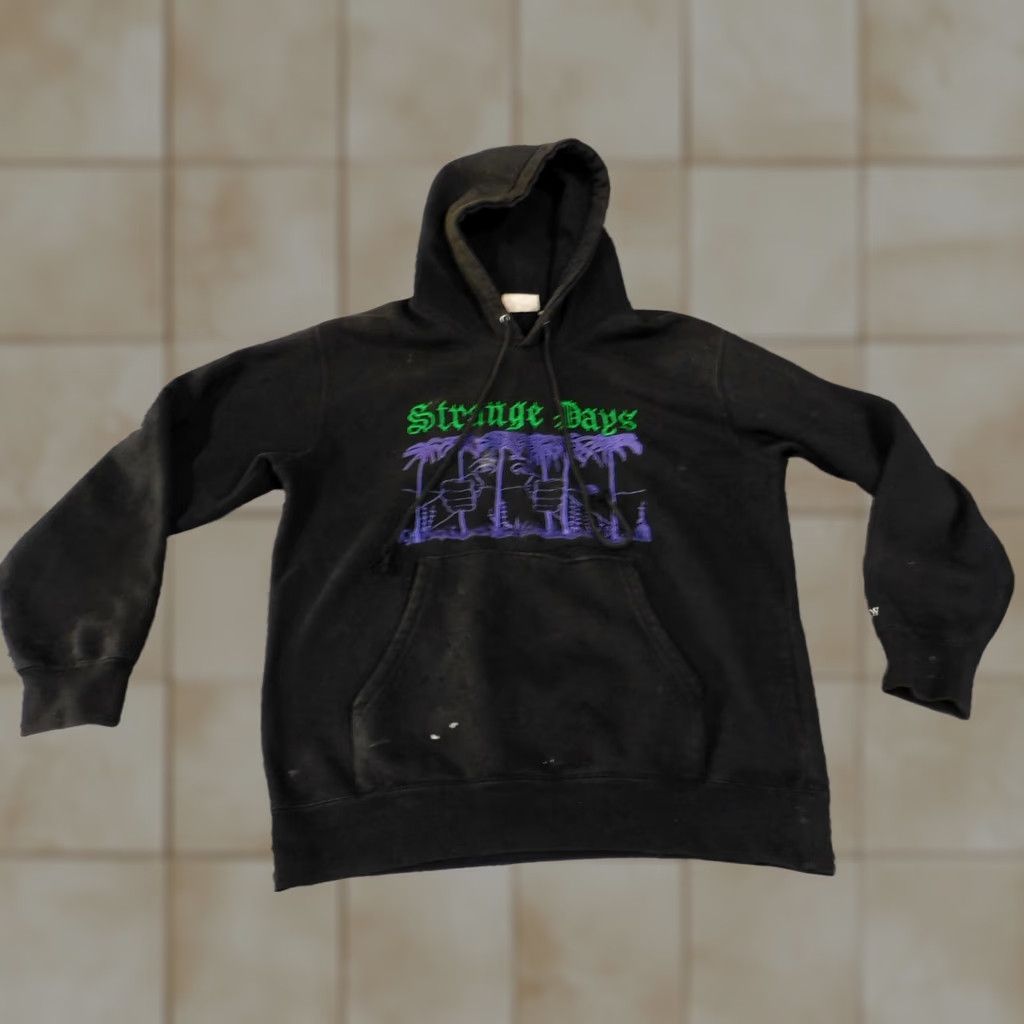 Obey VINTAGE Obey Strange Days Hoodie Mens Small Black Pullover Graphic Sweatshirt Distressed Size US S / EU 44-46 / 1 - 1 Thumbnail