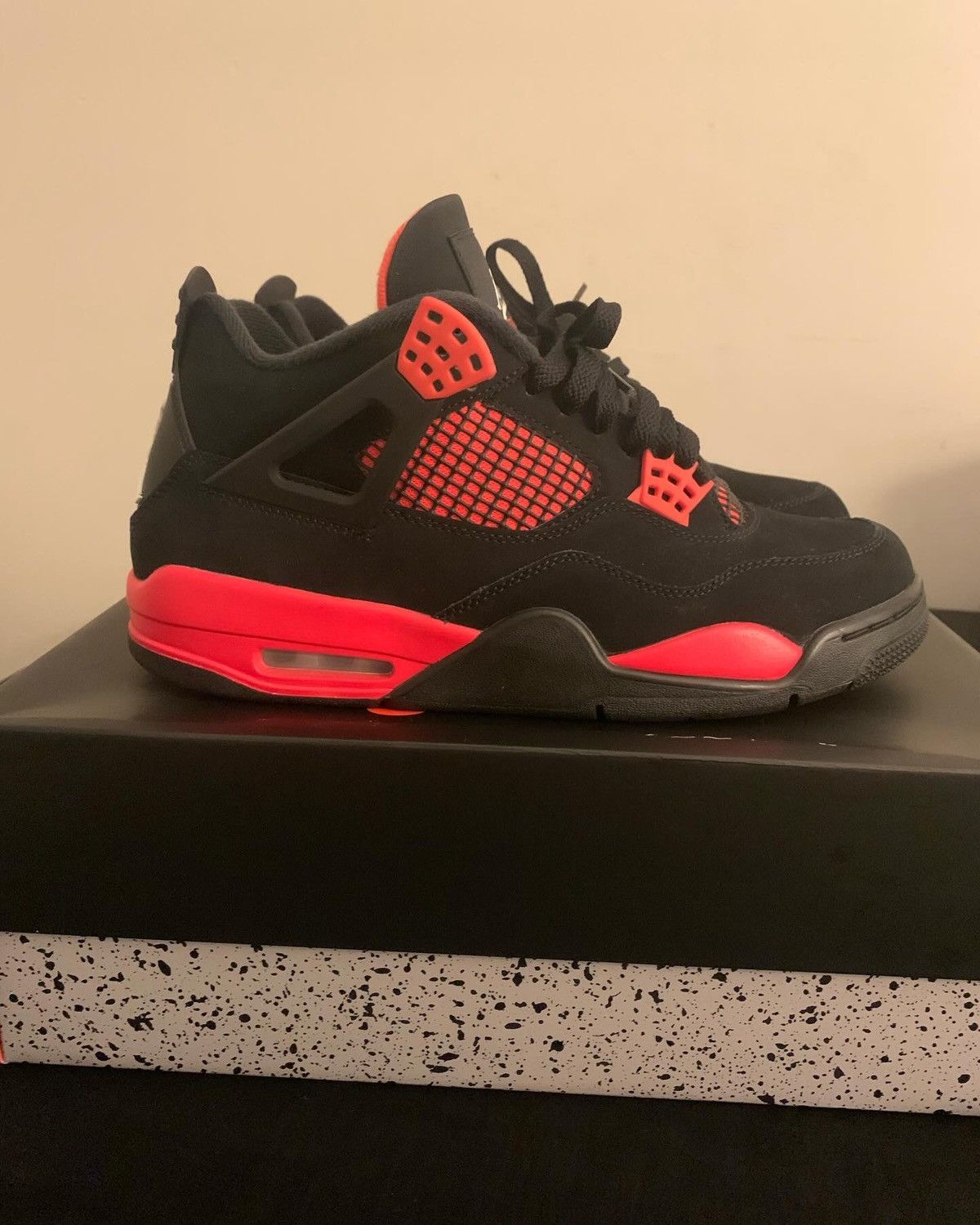 Jordan Brand Red Thunder 4s Size US 9.5 / EU 42-43 - 2 Thumbnail