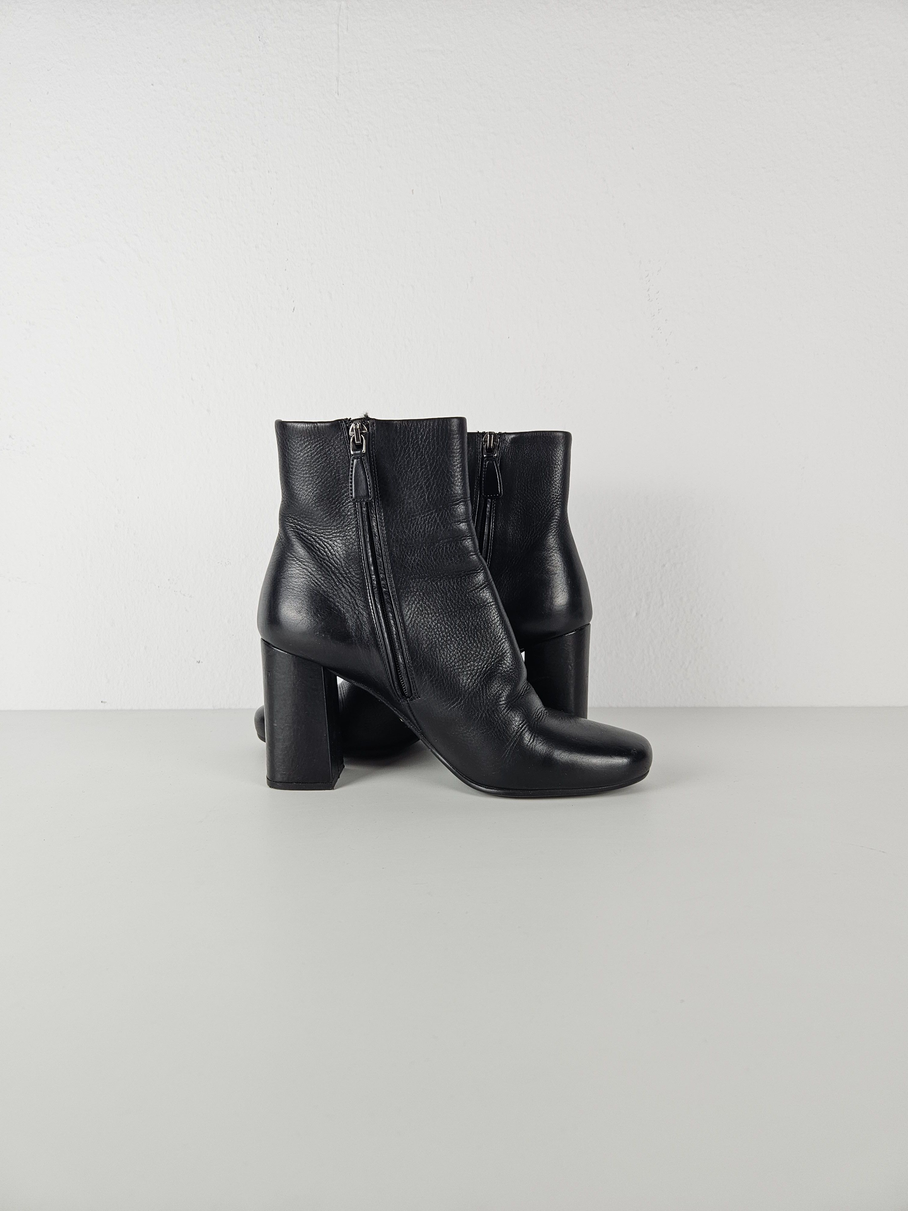 Prada Prada calf leather side zip block heel ankle boots Size US 7.5 / IT 37.5 - 9 Thumbnail