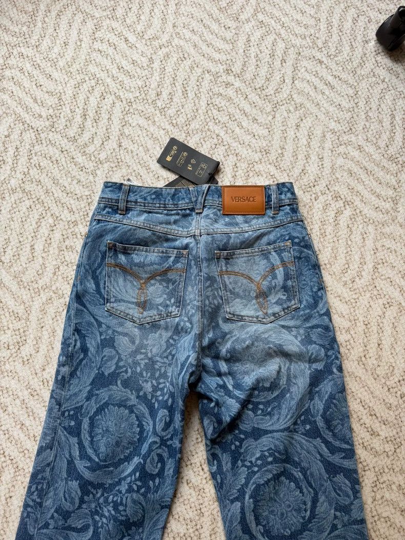Versace Versace Straight jeans Size US 26 / EU 42 - 7 Thumbnail