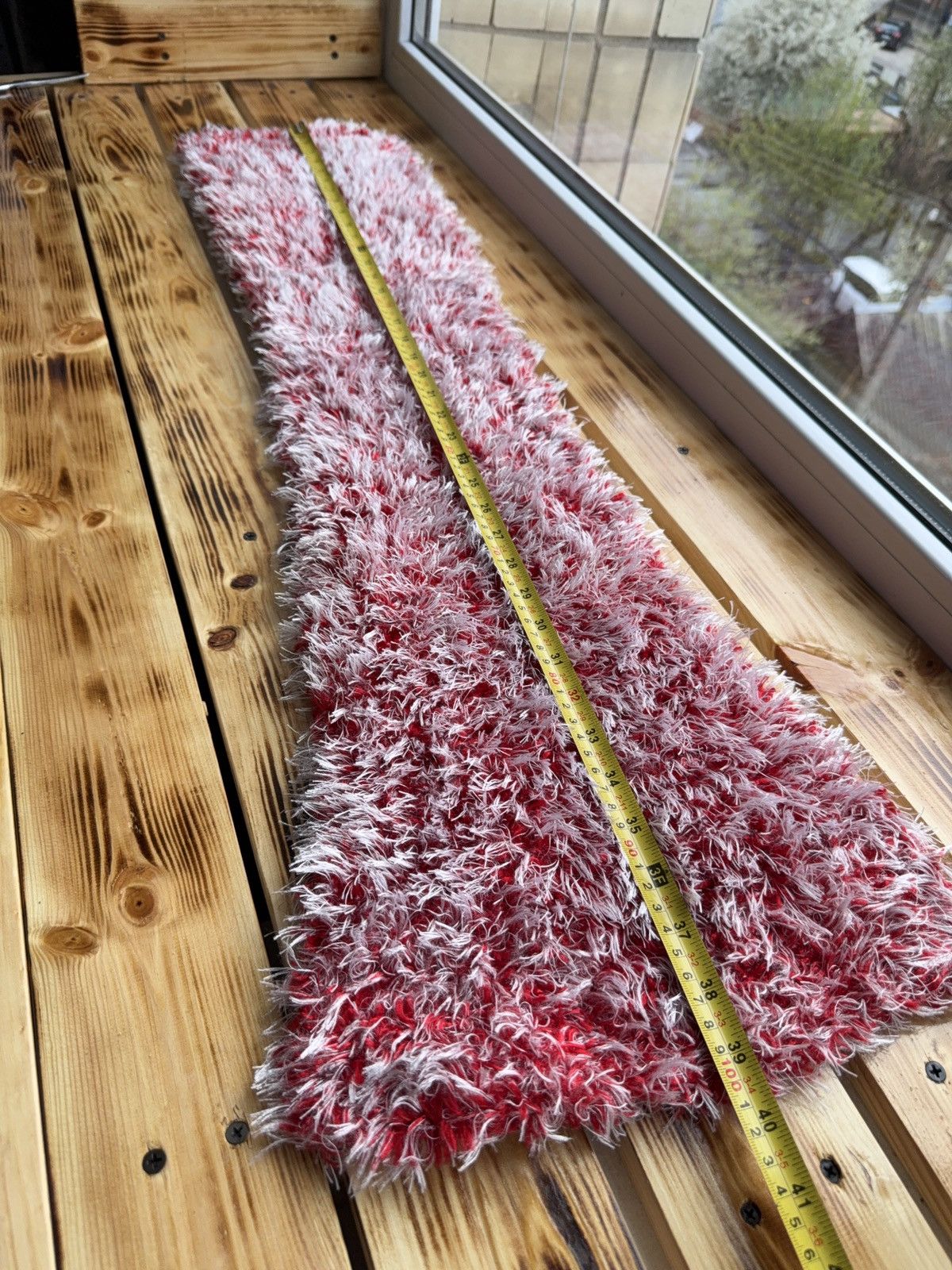 Japanese Brand 00s Archive Japanese Y2K Fuzzy Shaggy Scarf Red White Kawaii Size ONE SIZE - 7 Thumbnail