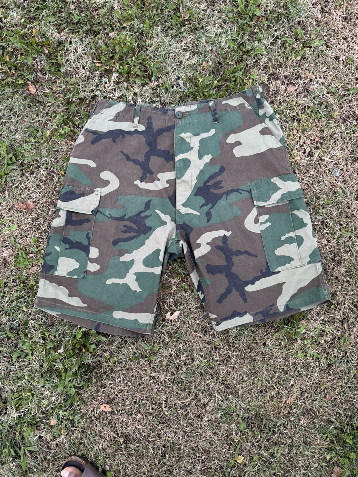 Other Camo Cargo Shorts Size US 35 - 1 Thumbnail