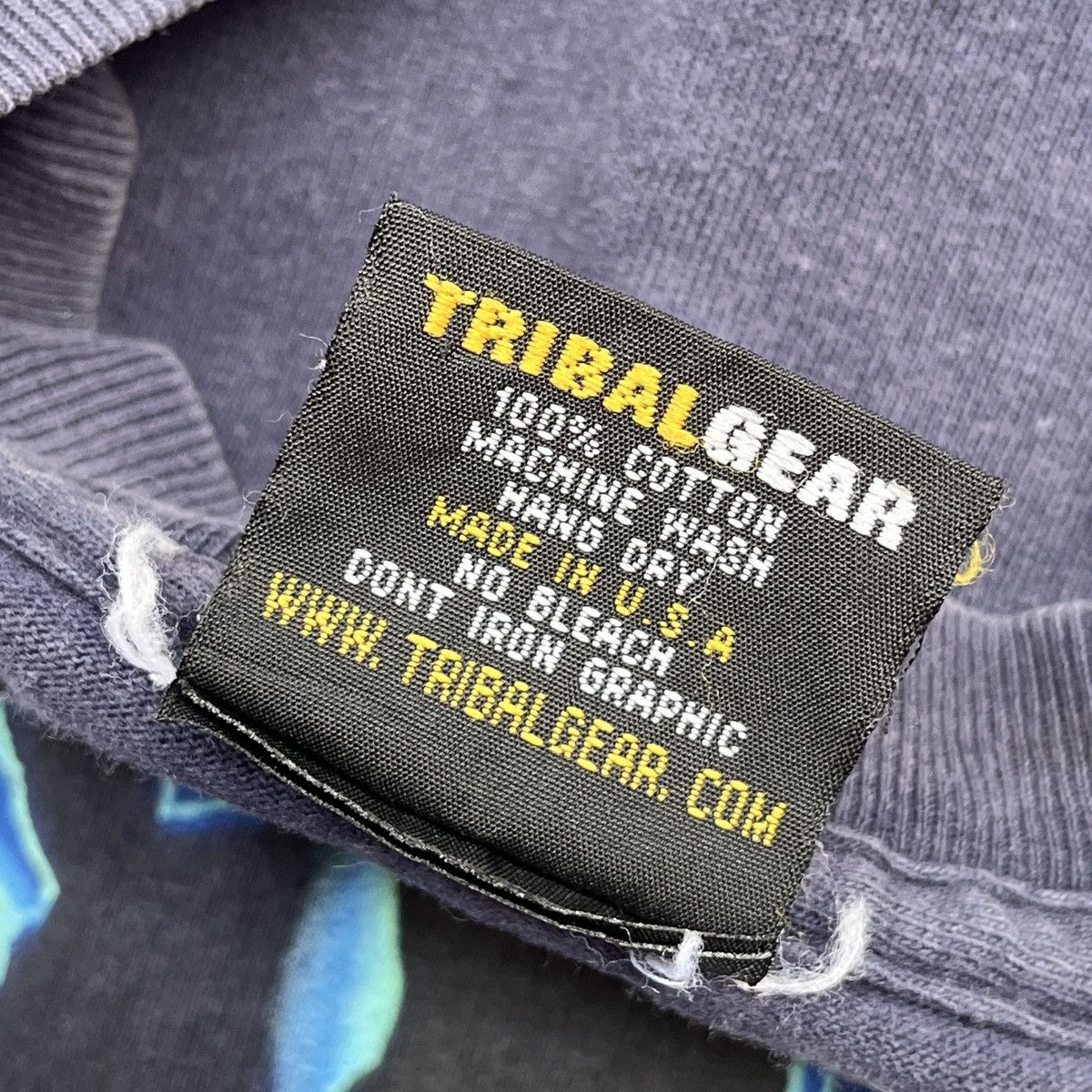 Tribal Streetwear VINTAGE TRIBAL STREETWEAR BREAKDANCE PRINTED TSHIRT Size US XL / EU 56 / 4 - 17 Thumbnail