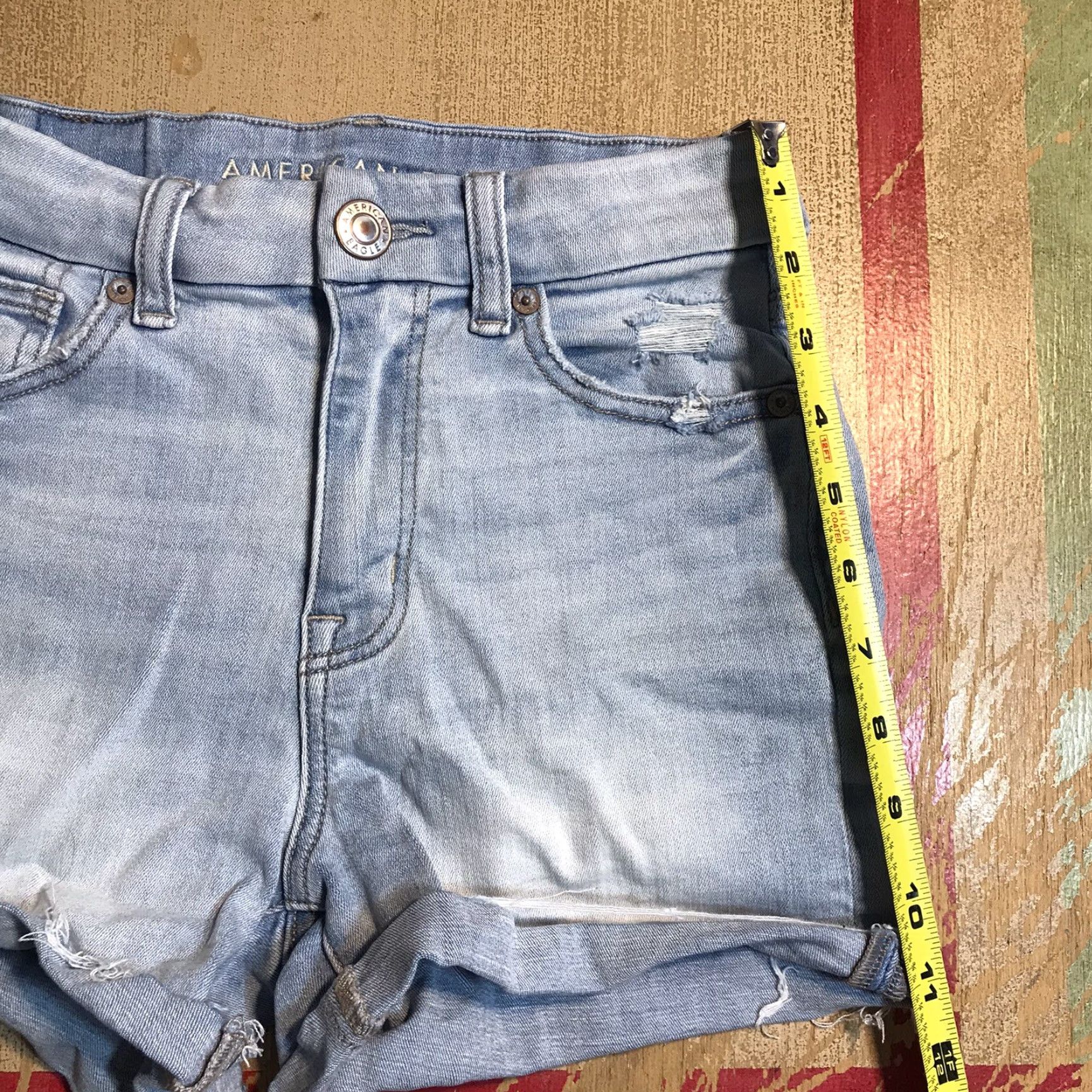 American Eagle Outfitters VINTAGE American Eagle Outfitters Shorts Womens Light Blue 00 Curvy Hi Rise Shortie Denim 9.5 Rise 2.5 Inseam Stretch Cuffed Pockets Flat Front Size 24" / US 00 / IT 34 - 7 Thumbnail