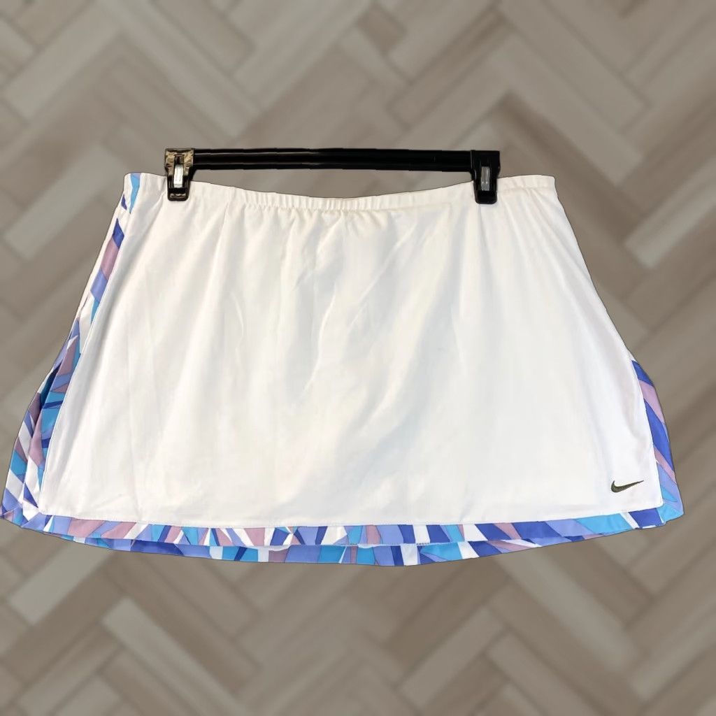 Nike Nike Skort Tennis Women White XL Athletic Performance Short Skirt 90s Theme? Size 40" / US 18 - 1 Thumbnail