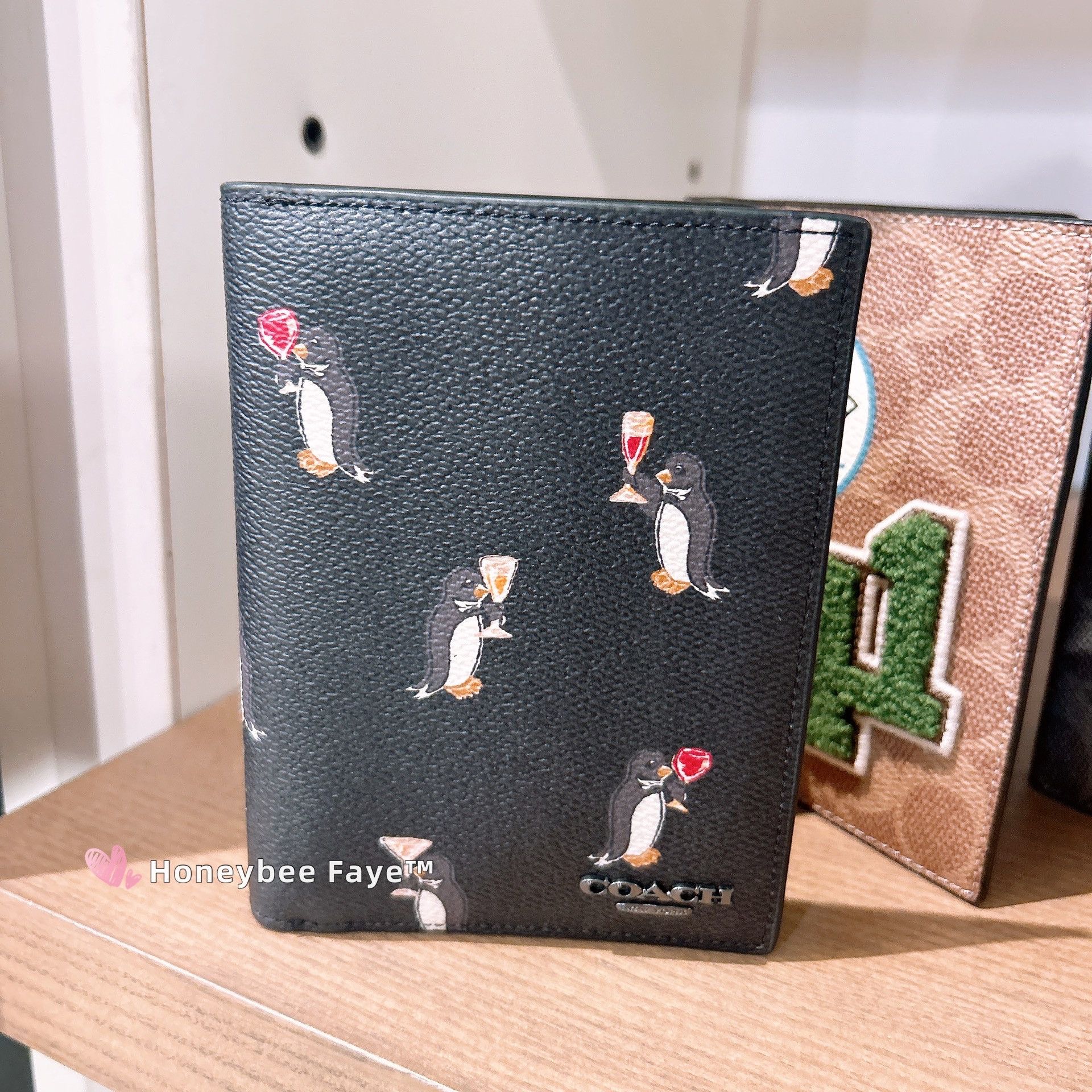 Coach Passport Card Case With Penguin Print CCP94 Size ONE SIZE - 1 Thumbnail