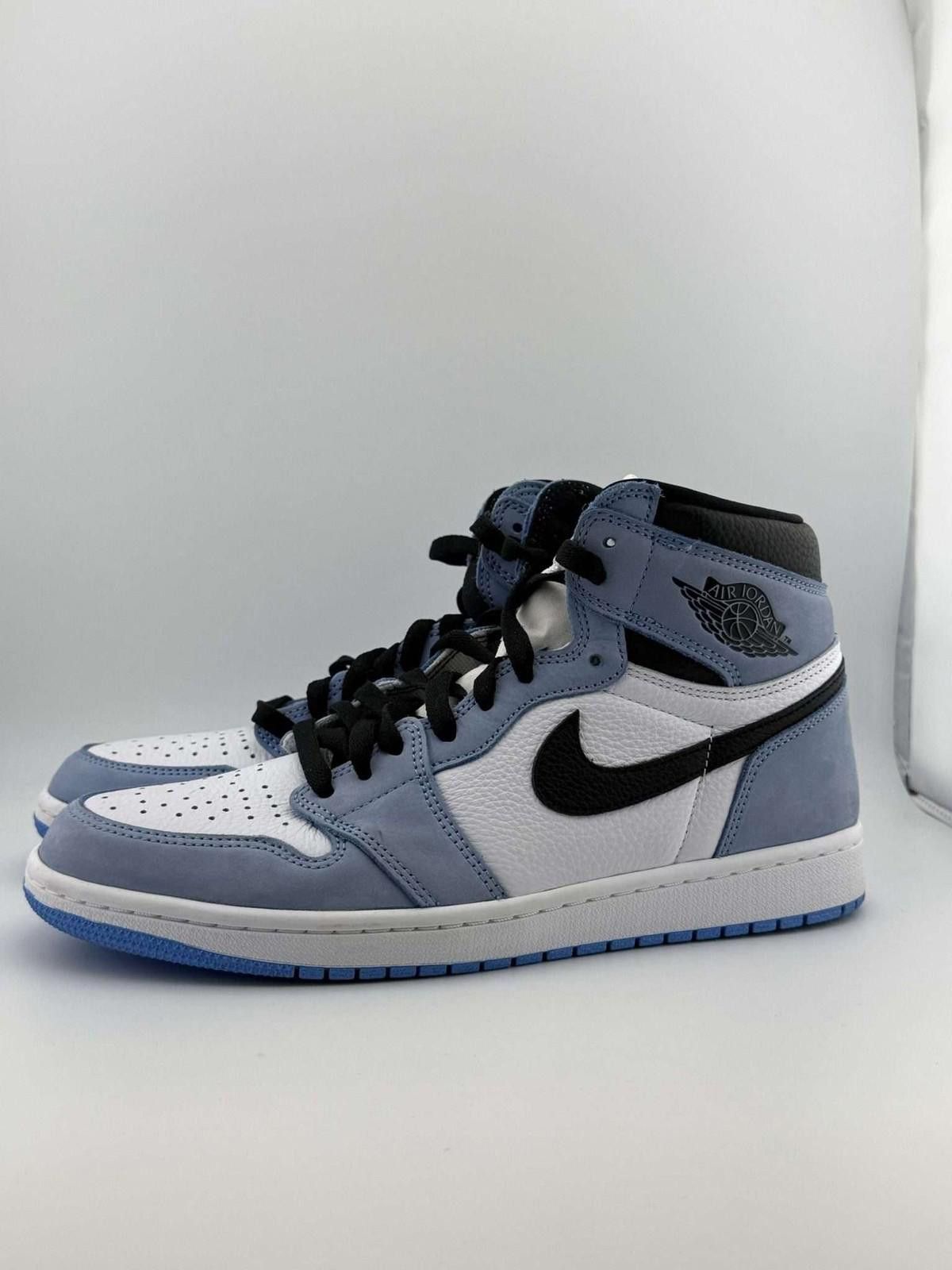 Nike Air Jordan 1 University Blue US 10 Used with Box 555088-134 Size US 9 / EU 42 - 1 Thumbnail