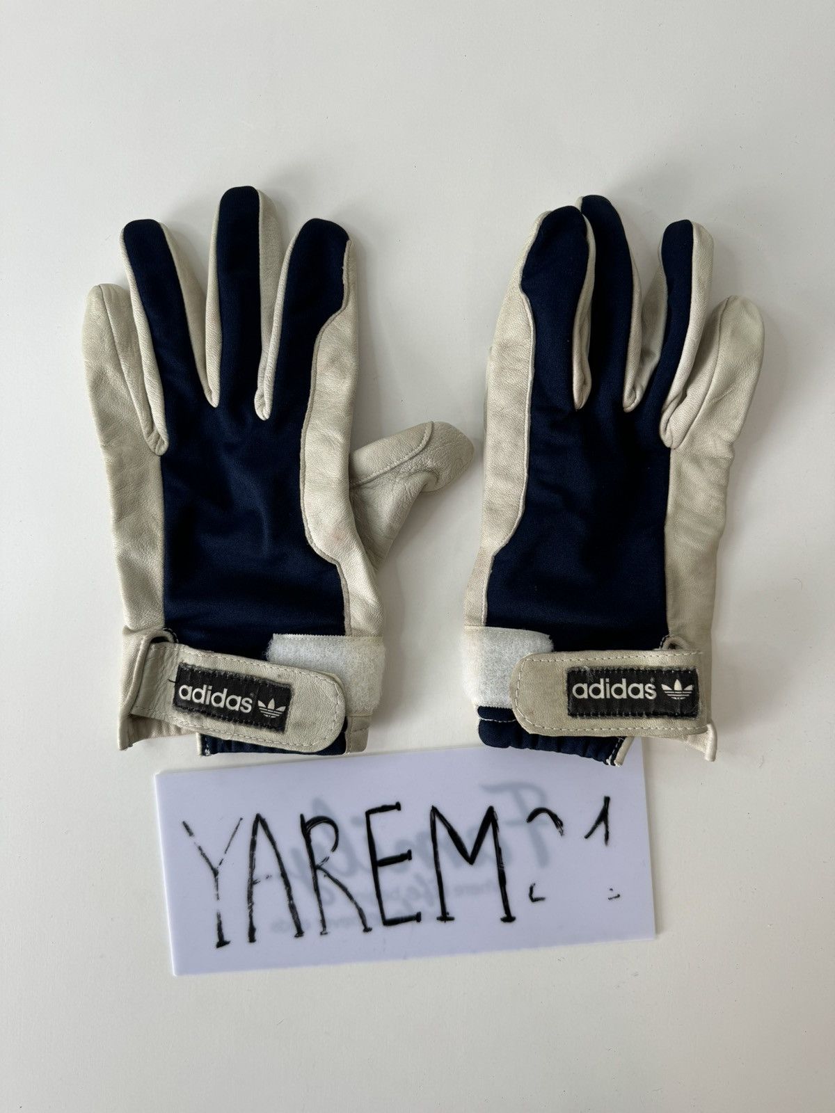 Vintage Adidas vintage gloves Size ONE SIZE - 1 Thumbnail
