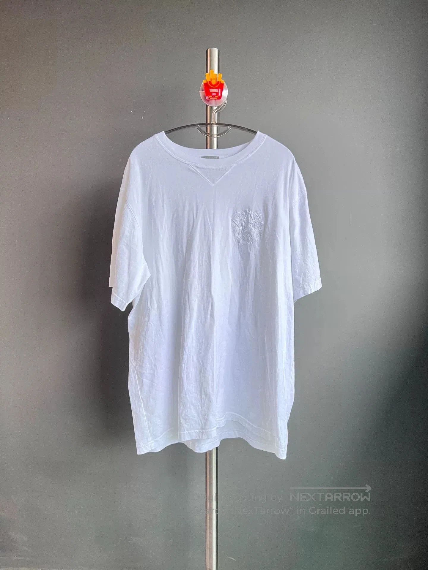 Dior white embroidered star short sleeve t. Size US XL / EU 56 / 4 - 1 Thumbnail