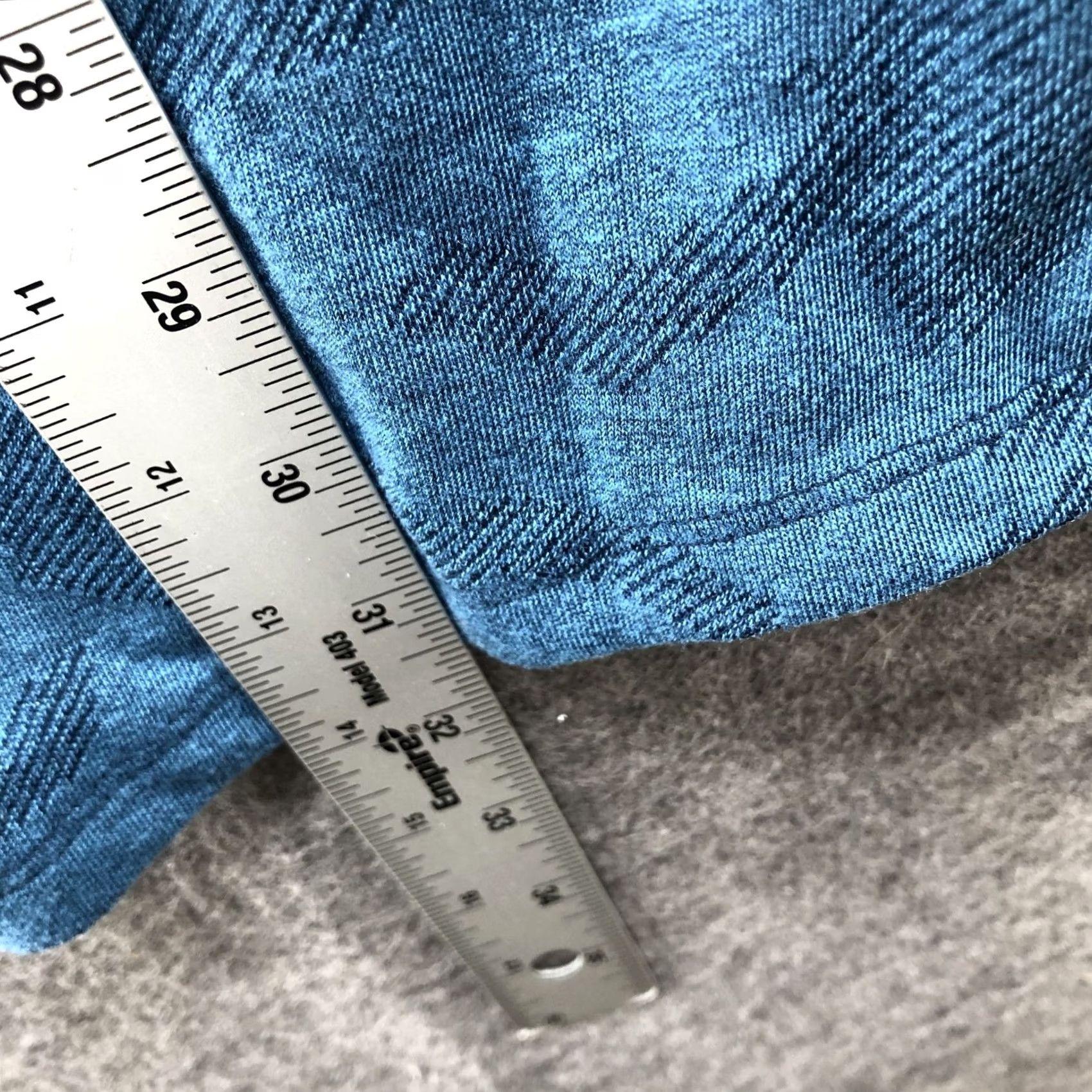 Under Armour Under Armour Long Sleeve Performance Shirt Mens 2XL Blue HeatGear Crew Neck Shirt Slim Fit 2XL Mens Gray? Size US XXL / EU 58 / 5 - 7 Thumbnail