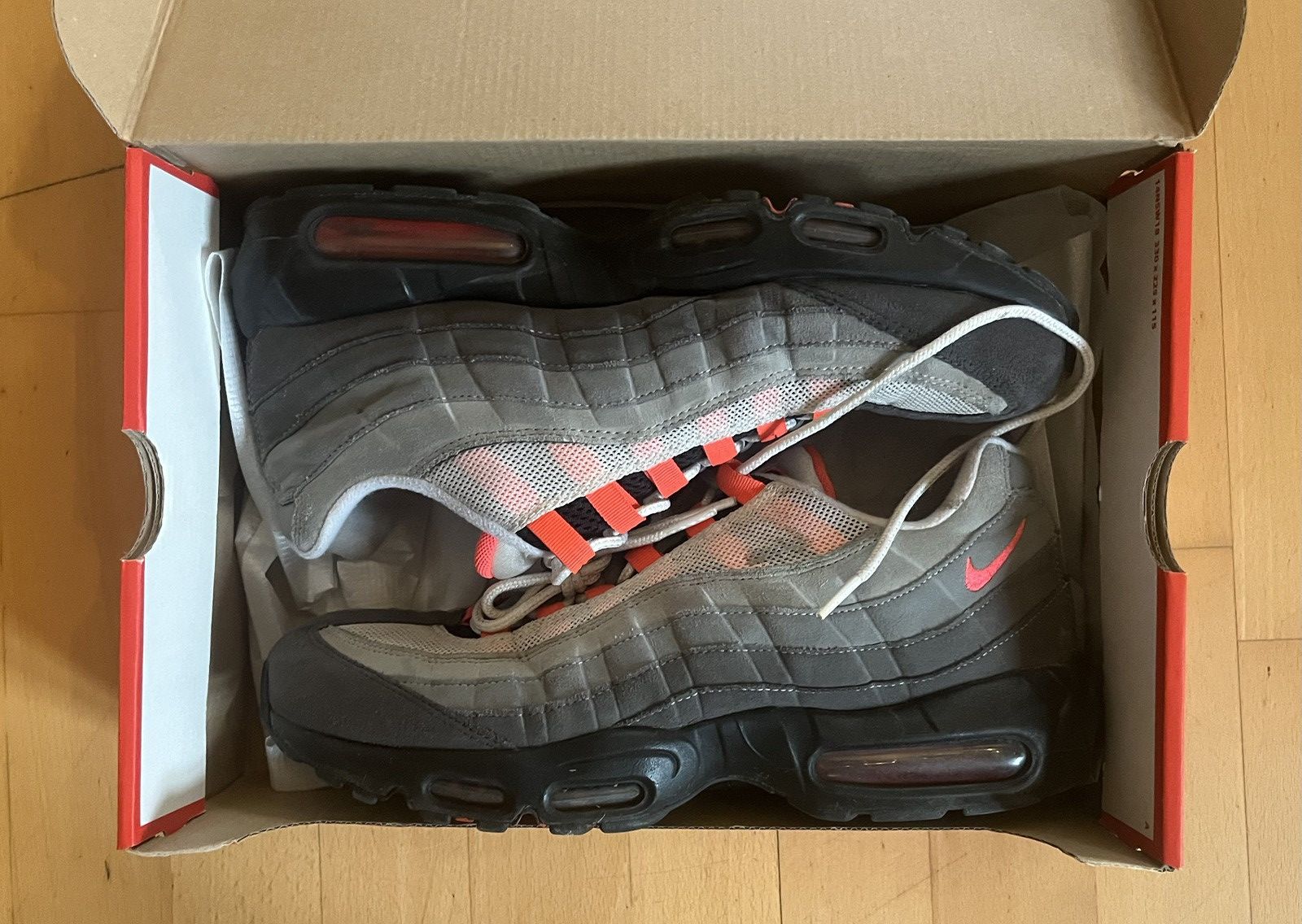 Nike Nike Air Max 95 OG Solar Red (2018) Size US 10.5 / EU 43-44 - 1 Thumbnail
