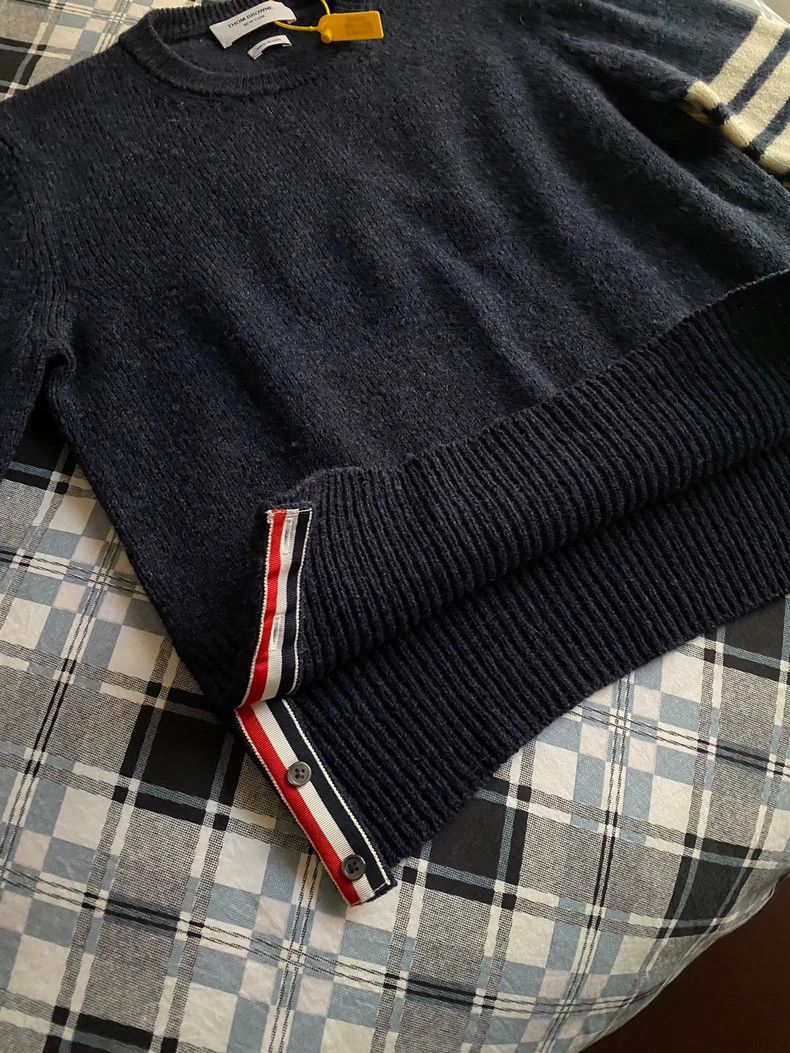 Thom Browne Thom browne Classic four-bar round-neck sweater 2503-Nexta Size US M / EU 48-50 / 2 - 4 Thumbnail