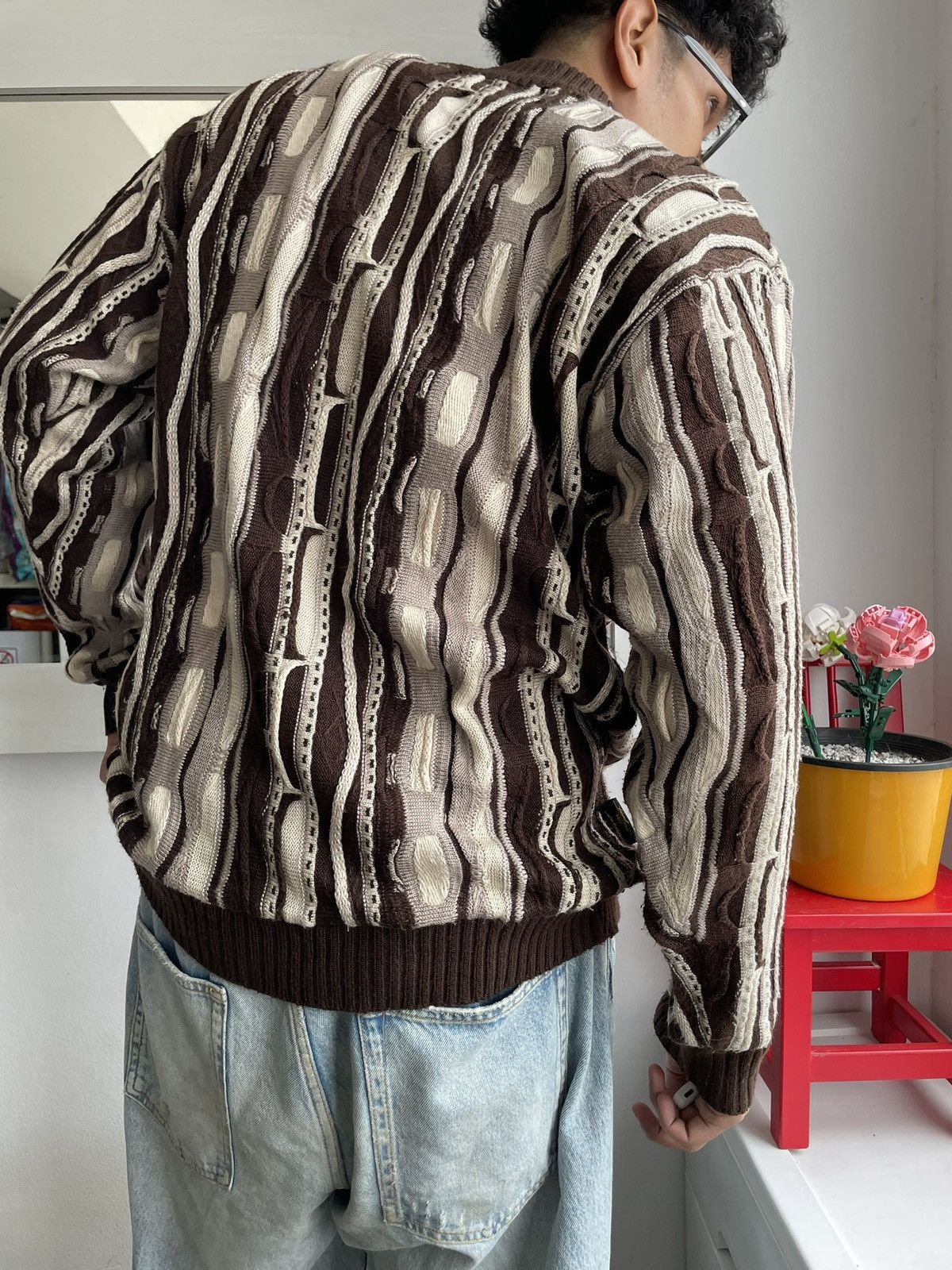 Vintage Vintage Rusia Knockout Signature 3D Cable Knit Sweater Size US XL / EU 56 / 4 - 18 Thumbnail