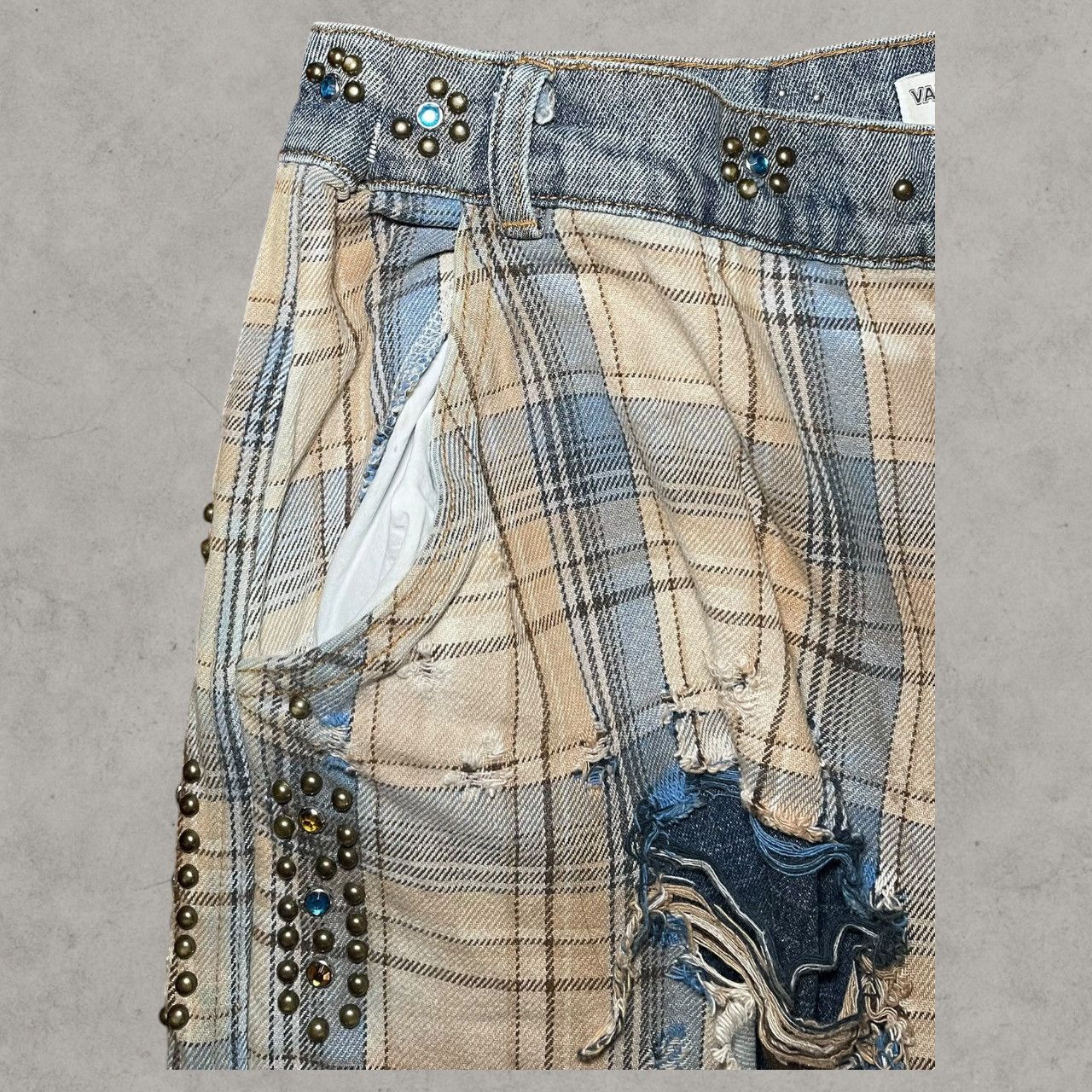 Vale Vale Distressed Worn Plaid Layer Wide Blue Leg Jeans Sz 30 Size US 30 / EU 46 - 6 Thumbnail