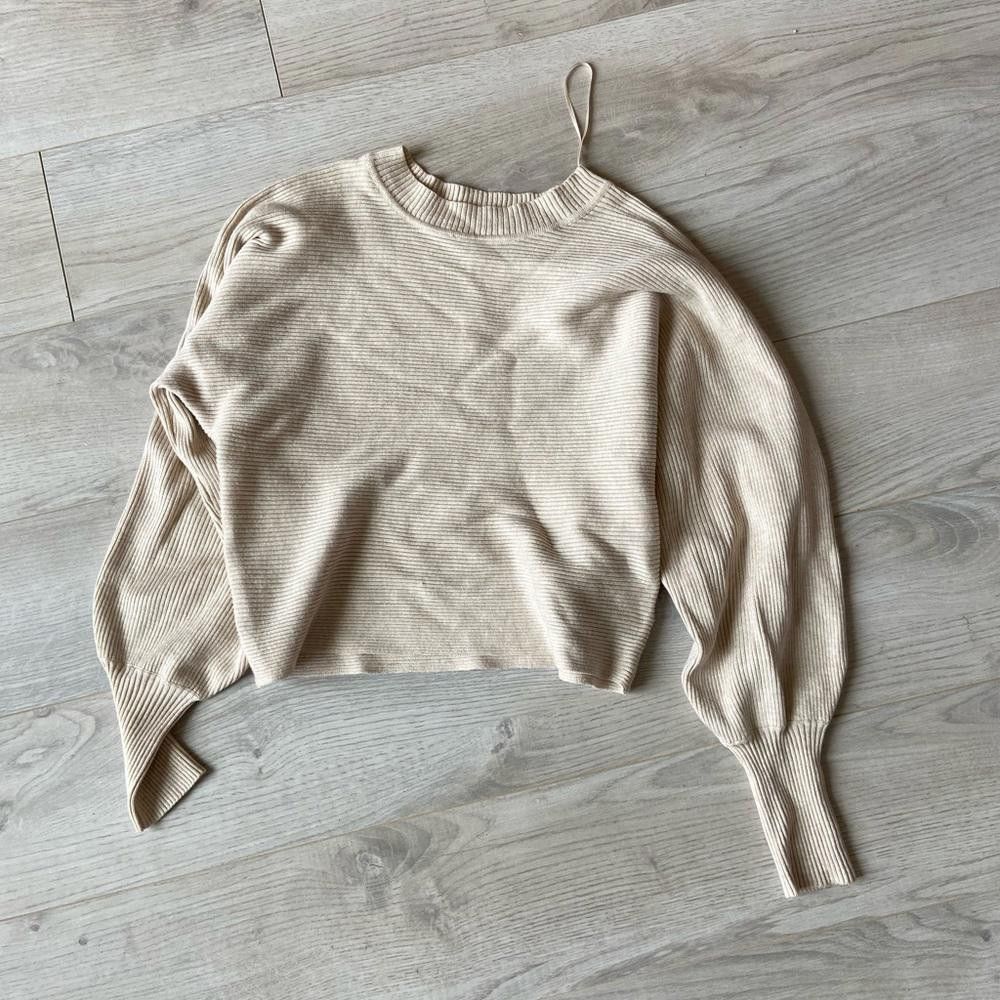 Designer Chic Cream Ribbed Crop Sweater Size S / US 4 / IT 40 - 1 Thumbnail