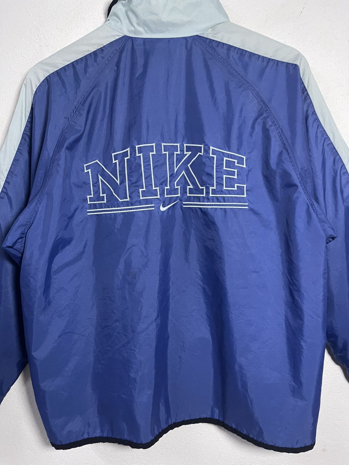 Nike Vintage NIKE Windbreaker . Size M Size US M / EU 48-50 / 2 - 13 Thumbnail