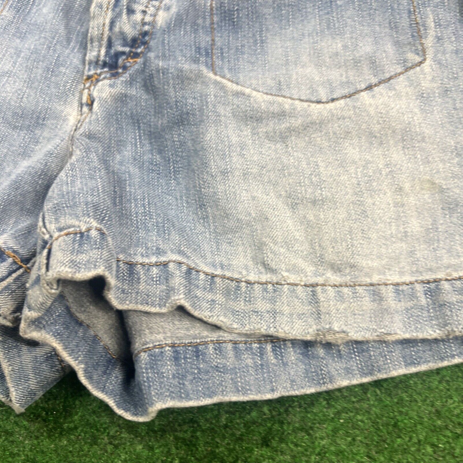 American Eagle Outfitters American Eagle Shorts Size 4 Shortie Stretch Distressed 28in Size 27" / US 4 / IT 40 - 4 Thumbnail