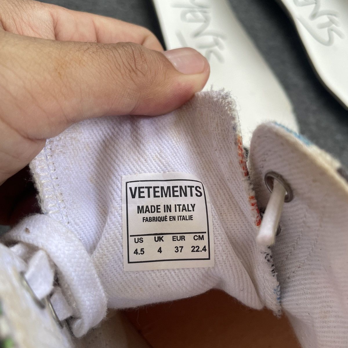 Vetements vetements multicolour canvas graffiti high top sneakers Size US 7 / IT 37 - 9 Thumbnail