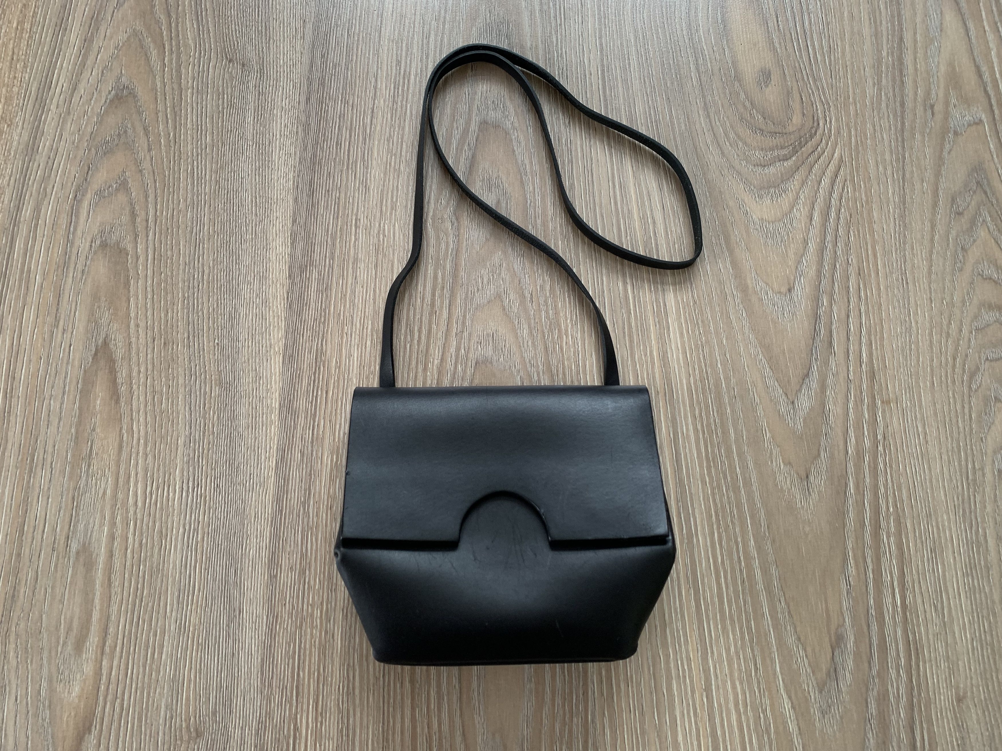 Cos COS Black Leather Crossbody Bag Size ONE SIZE - 2 Thumbnail