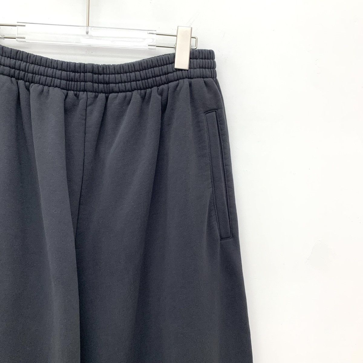 Balenciaga Balenciaga Model Black Logo Print Casual Pants K26WX Size US 32 / EU 48 - 3 Thumbnail