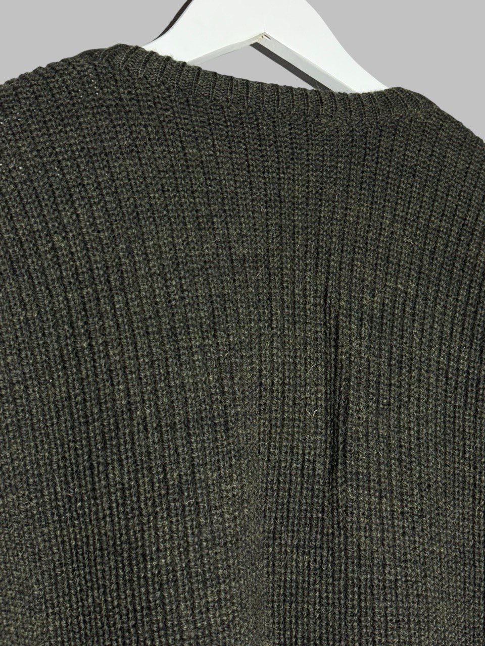 Barbour Barbour Knit Sweater Ribbed Military Scotland Wool V-Neck Size US L / EU 52-54 / 3 - 9 Thumbnail
