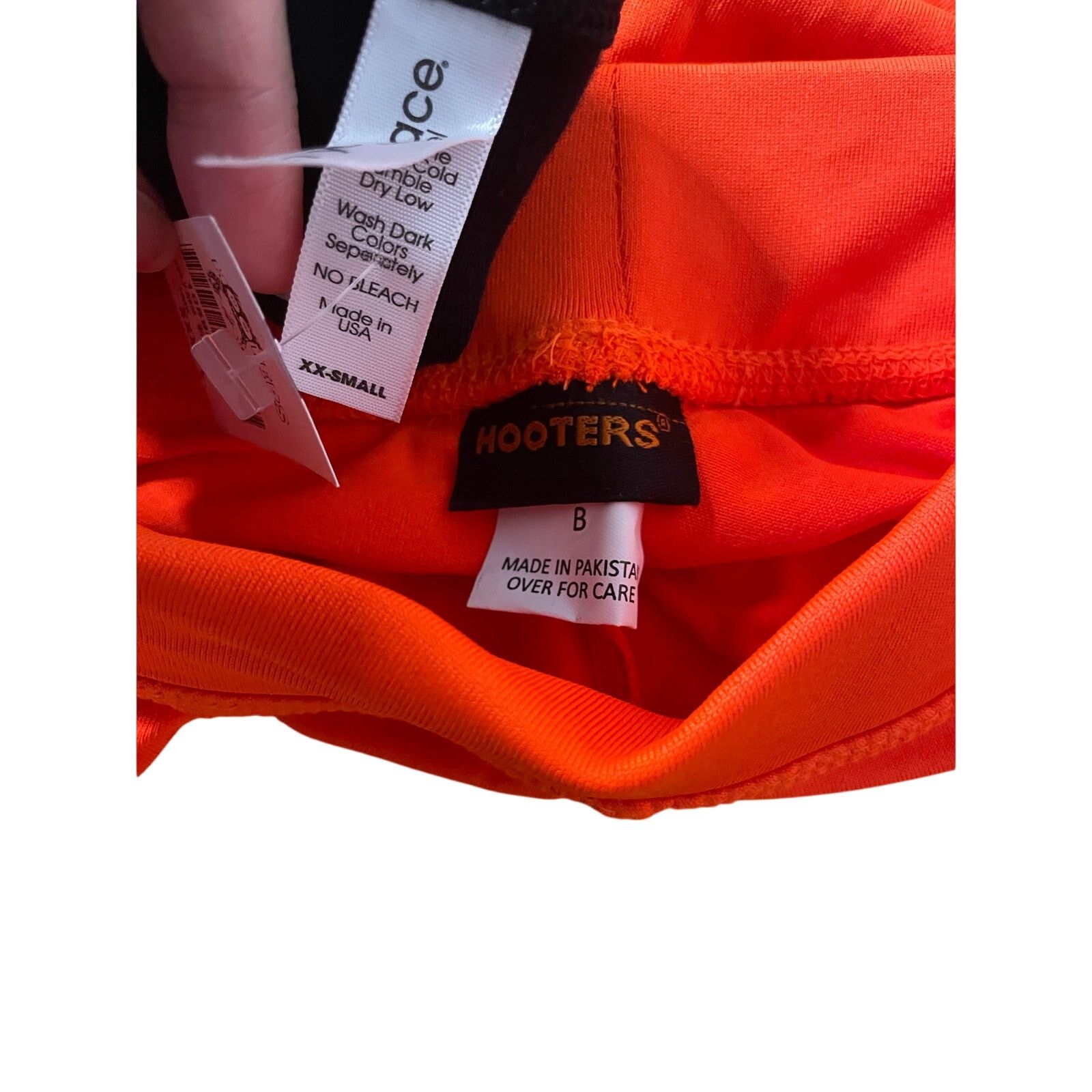 Other New Hooters Uniform V-Neck tee Shorts Socks hose Xxs/Xxxs Size XXS / US 00 / IT 34 - 7 Thumbnail