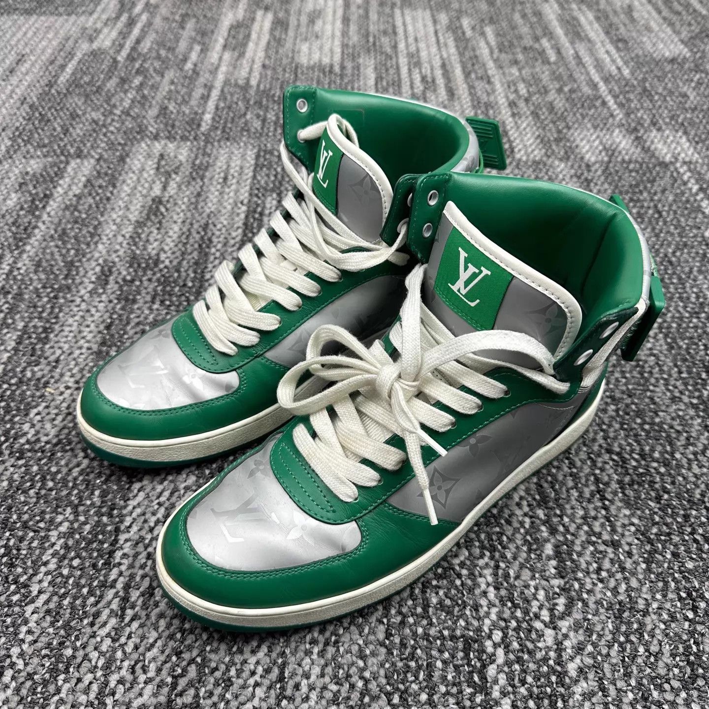 Louis Vuitton LV Monogram Rivoli H-Top Sneaker 40 (99 New) Size US 7 / EU 40 - 1 Thumbnail