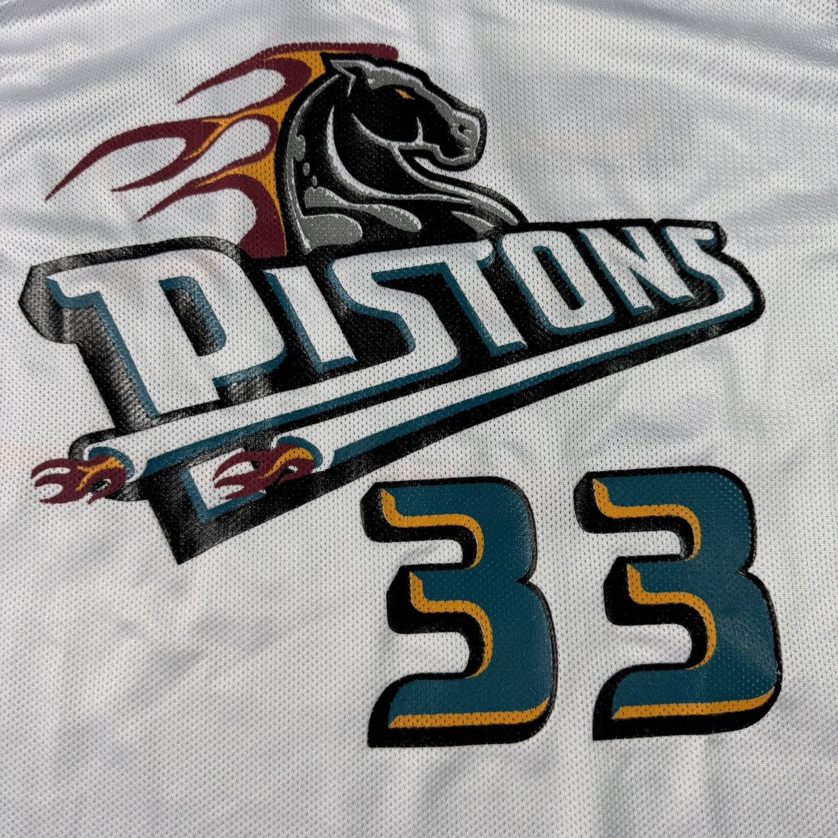 Champion × NBA × Vintage Detroit Pistons #33 Grant Hill Vintage Champion 1997 Jersey Size US XL / EU 56 / 4 - 6 Thumbnail