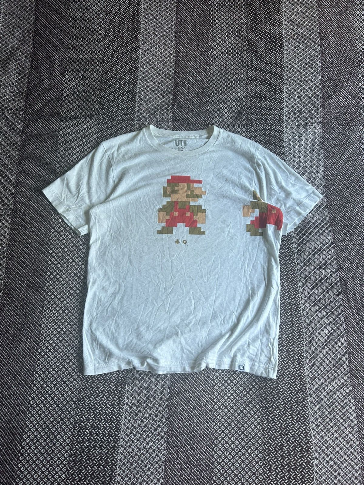 Uniqlo Uniqlo x Nintendo Mario T-shirt Streetwear Style Size S Size US S / EU 44-46 / 1 - 1 Thumbnail