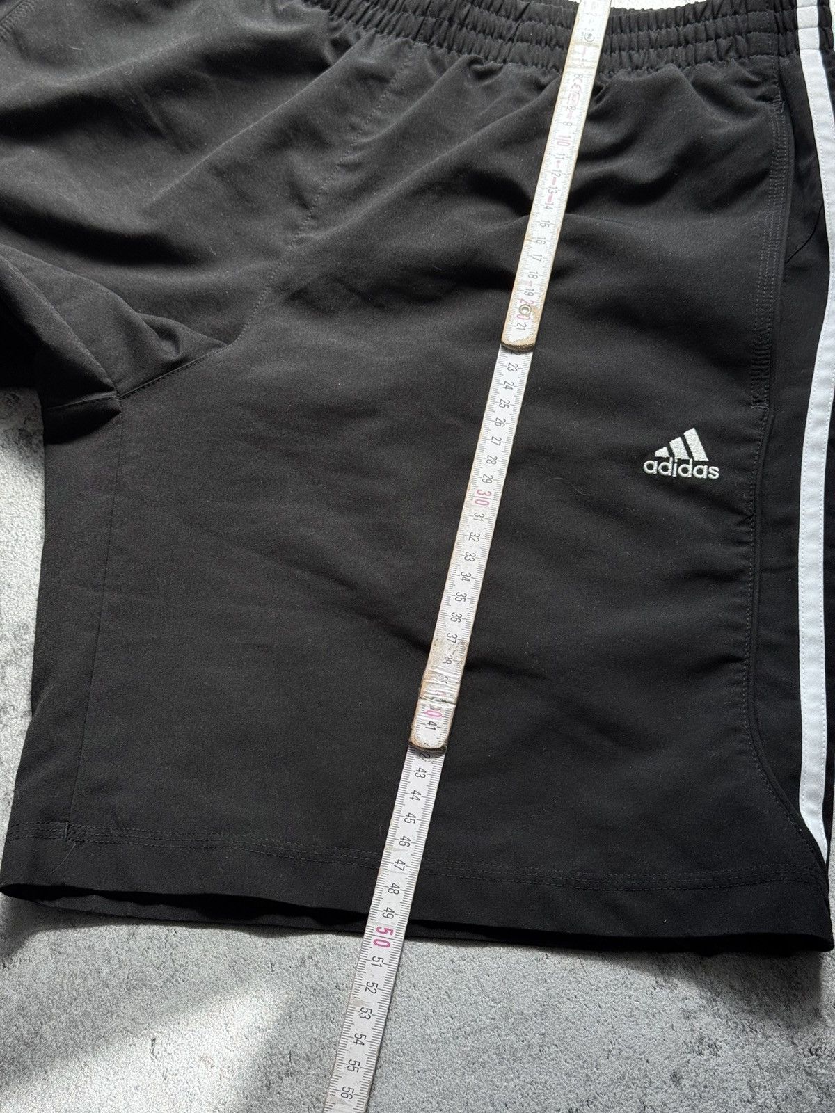 Adidas × Vintage Vintage Y2K Adidas Pinterest Shorts Streetwear 90s Size US 32 / EU 48 - 23 Thumbnail
