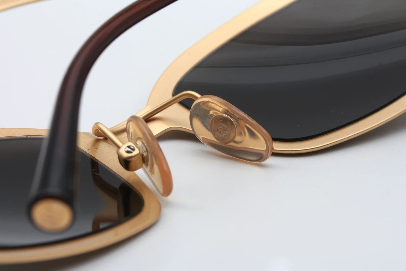 Chanel Chanel Sunglasses 4022 CC Rhinestone 4017 Rimless A0057 Size ONE SIZE - 5 Thumbnail