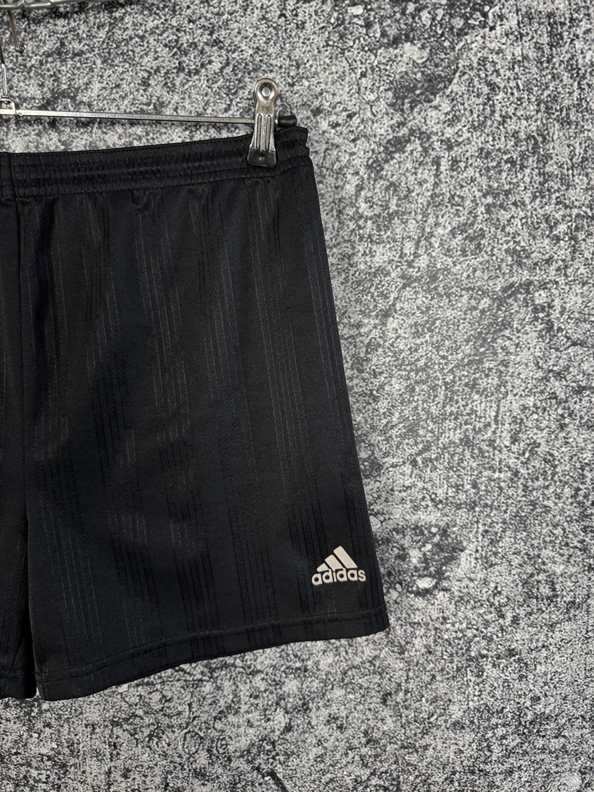 Adidas Adidas Vintage 90s Soccer Shorts Sportswear Retro Size M Size US 34 / EU 50 - 2 Thumbnail