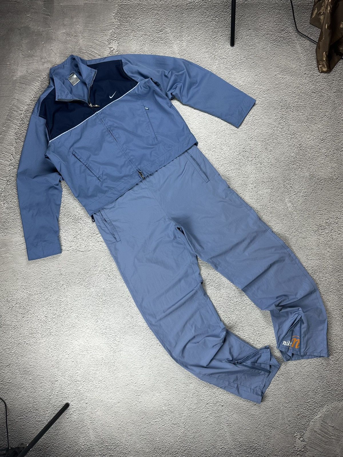 Nike Vintage Nike Track Suit Pants Jacket Nylon Drill Y2K Style Size S / US 4 / IT 40 - 1 Thumbnail