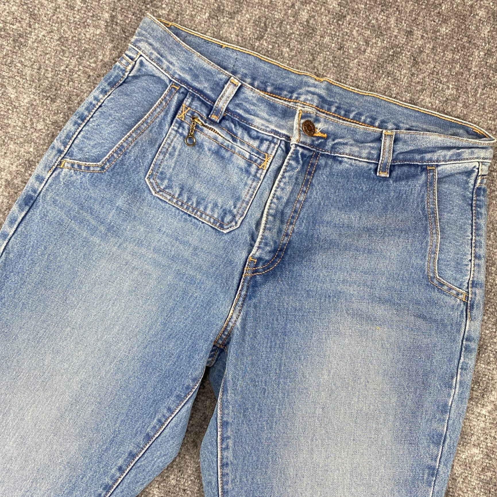 Levi's Levi's Jeans Womens 31 High Rise Zip Pockets Flared Vintage Style Bell Ribcage Distressed 5-Pocket Denim Blue Regular Fit Modern Men/Womens Size 24" / US 00 / IT 34 - 2 Thumbnail