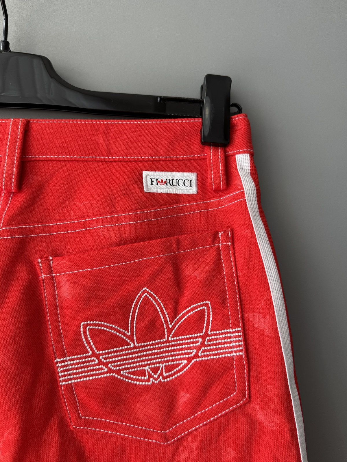 Adidas × Fiorucci Adidas Fiorucci Red Skirt EK4784 Size 27" / US 4 / IT 40 - 5 Thumbnail