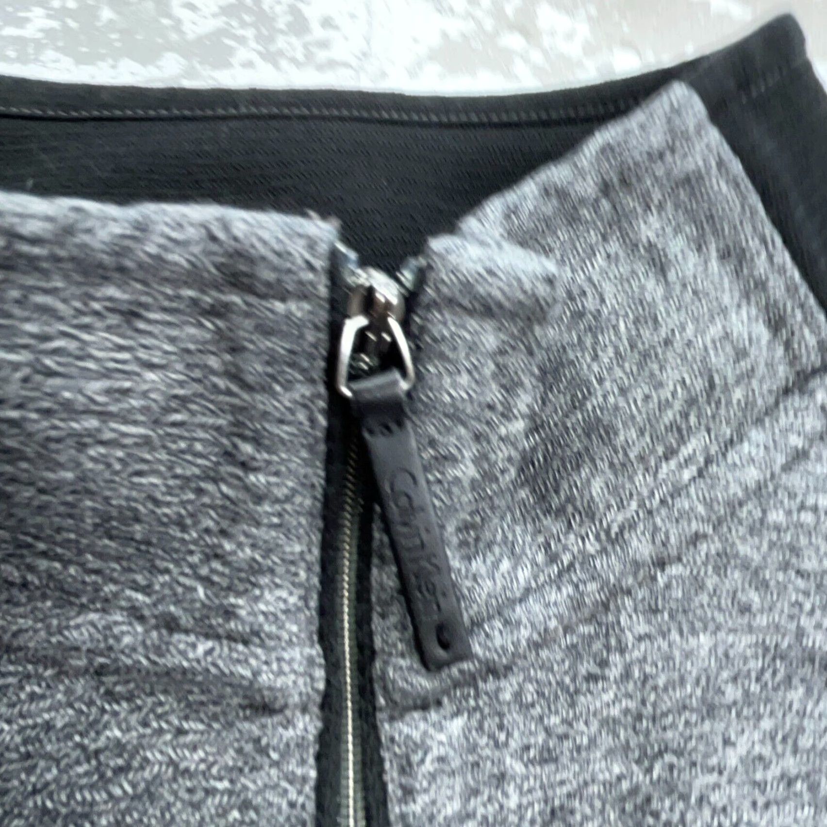 Calvin Klein Calvin Klein Sweater Adult L Gray Knit 1/4 Zip All Seasons Lightweight Logo Mens Size US L / EU 52-54 / 3 - 6 Thumbnail