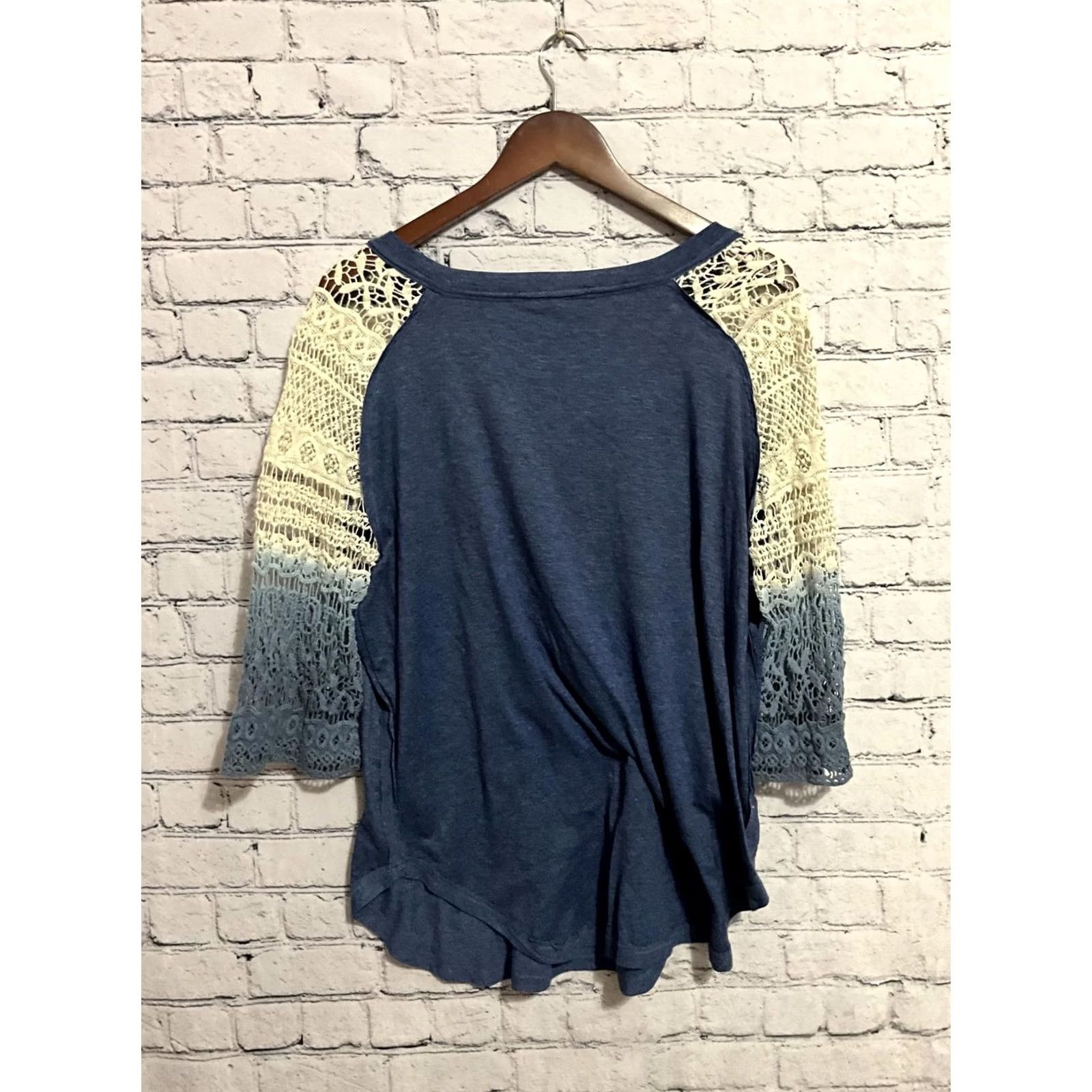 Vintage Sheryl Crow Women's Henley Top with Crochet Sleeves, Blue, L Size L / US 10 / IT 46 - 4 Thumbnail